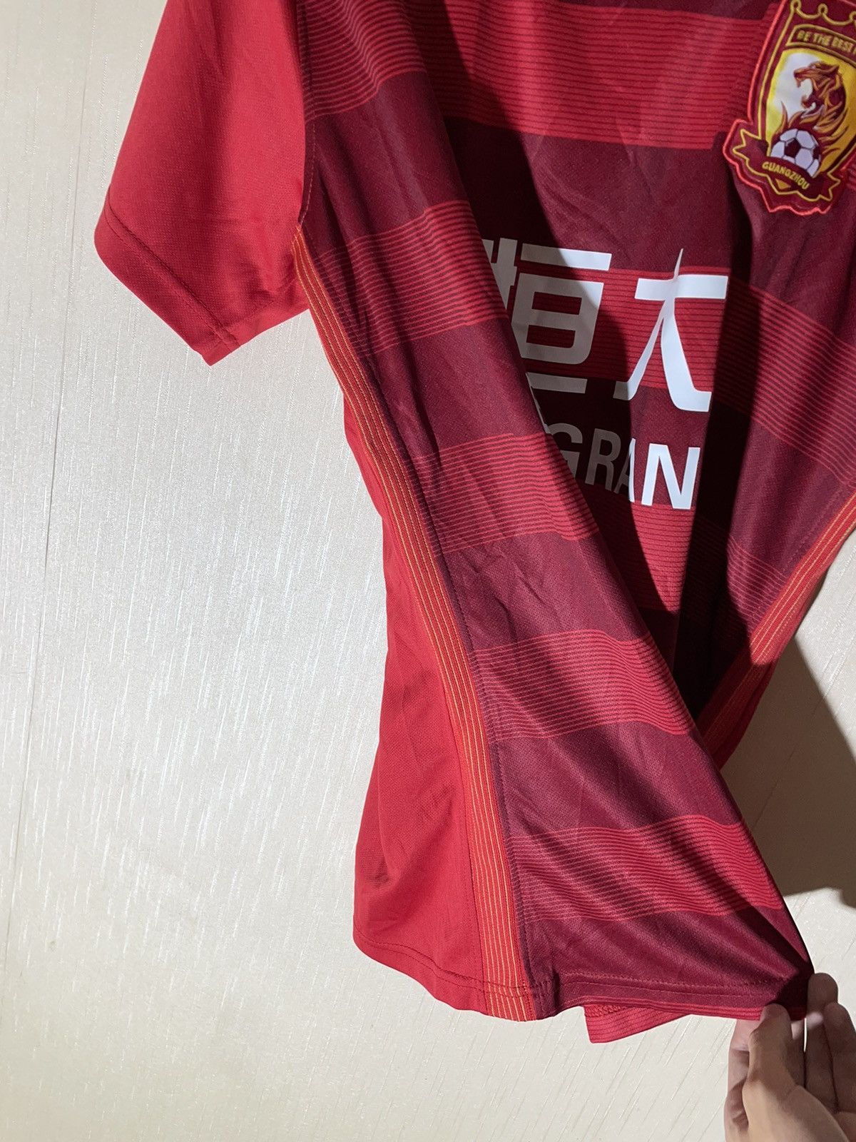 Vintage Guangzhou streetwear soccer t shirt Size US L / EU 52-54 / 3 - 9 Thumbnail