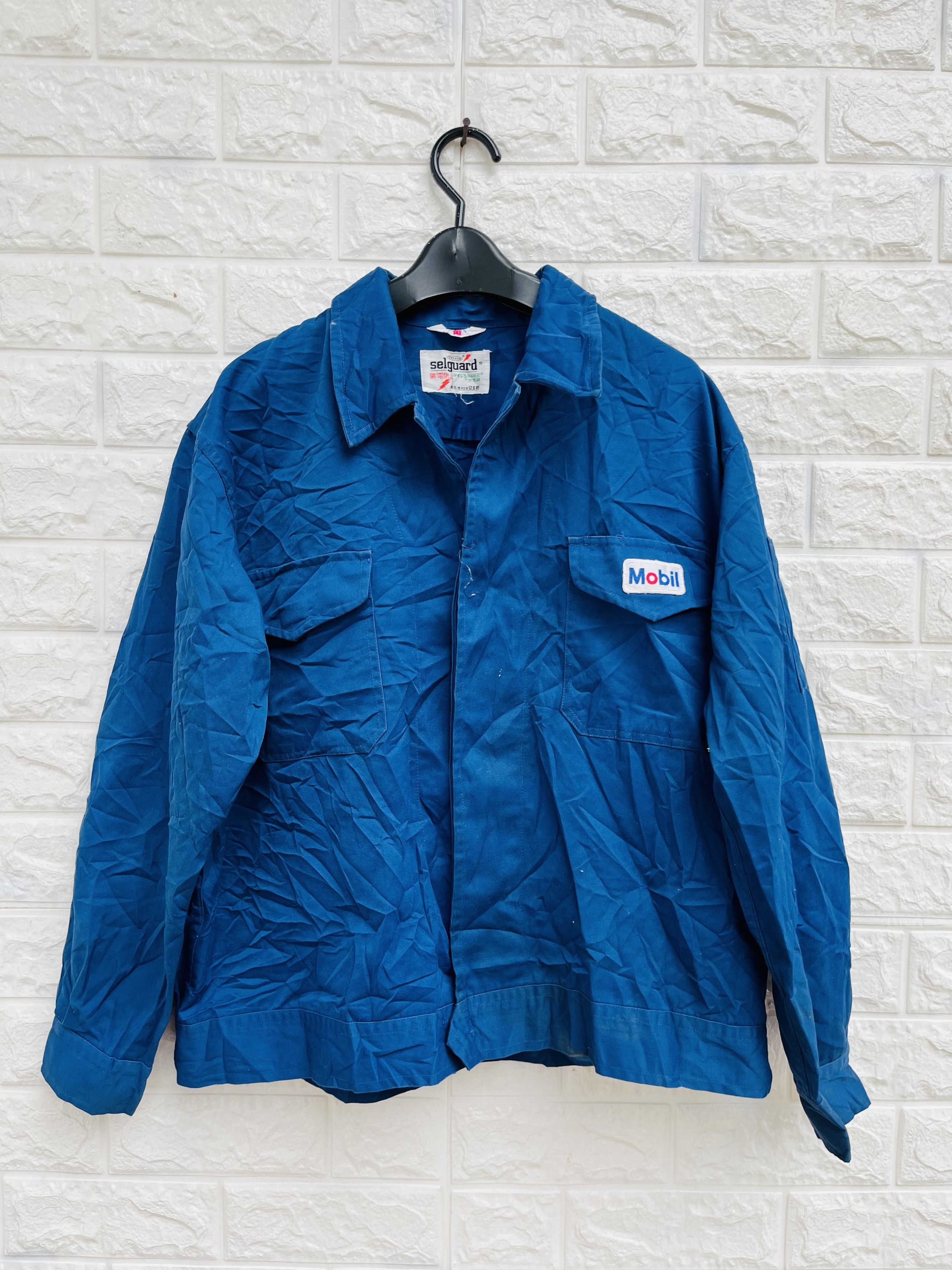 image of Vintage 90's Mobil Uniform Streetwear Fashion Style in Dark Blue, Men's (Size Medium)