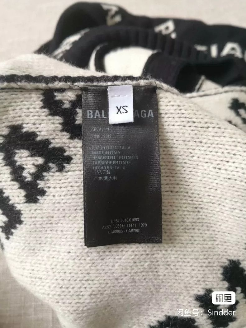 Balenciaga Balenciaga Full print cardigan sweater sweater Size XS / US 0-2 / IT 36-38 - 4 Thumbnail