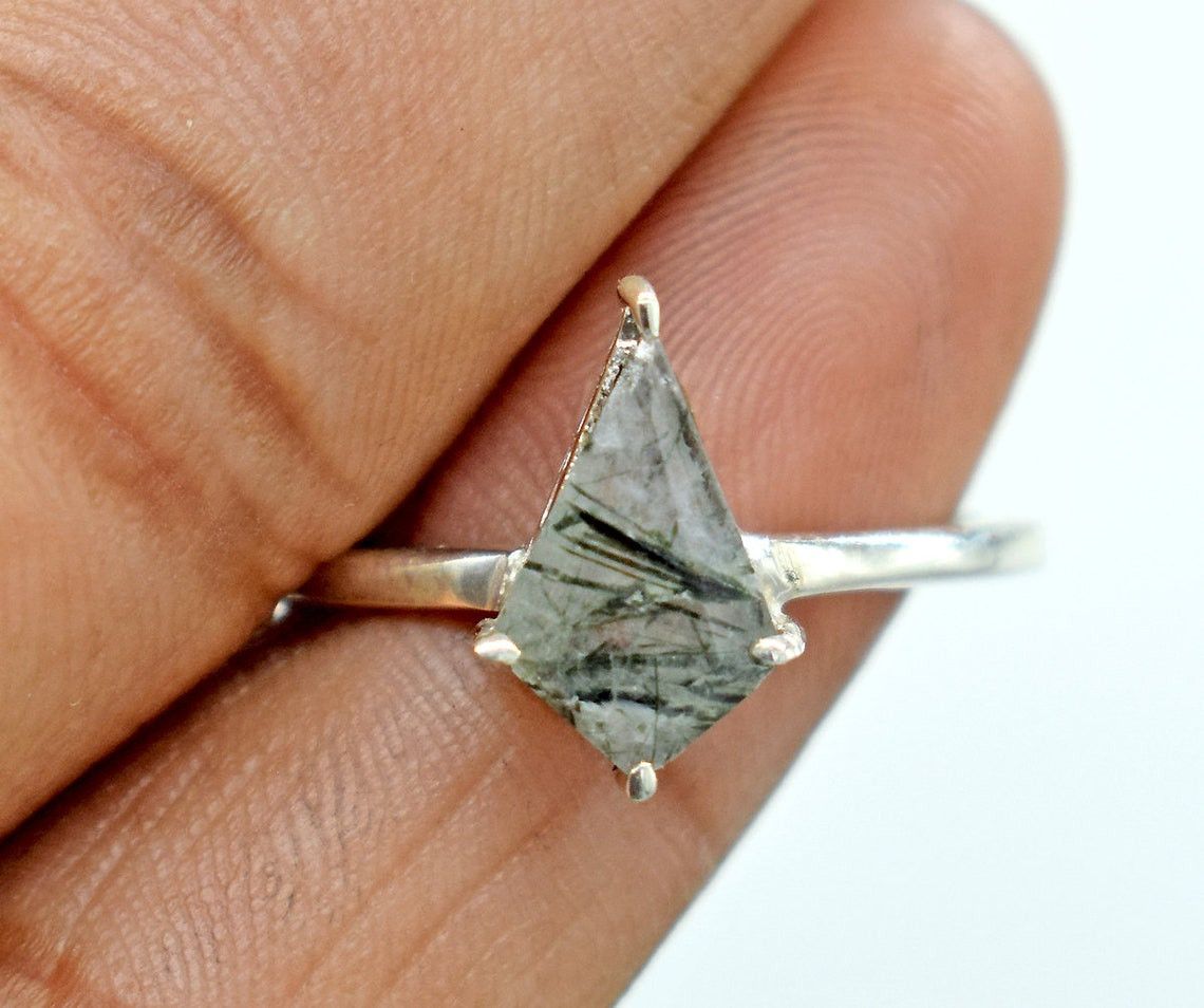 Handmade Kite Green Rutile Ring: Handmade 925K Silver Gemstone Ring Size ONE SIZE - 5 Thumbnail