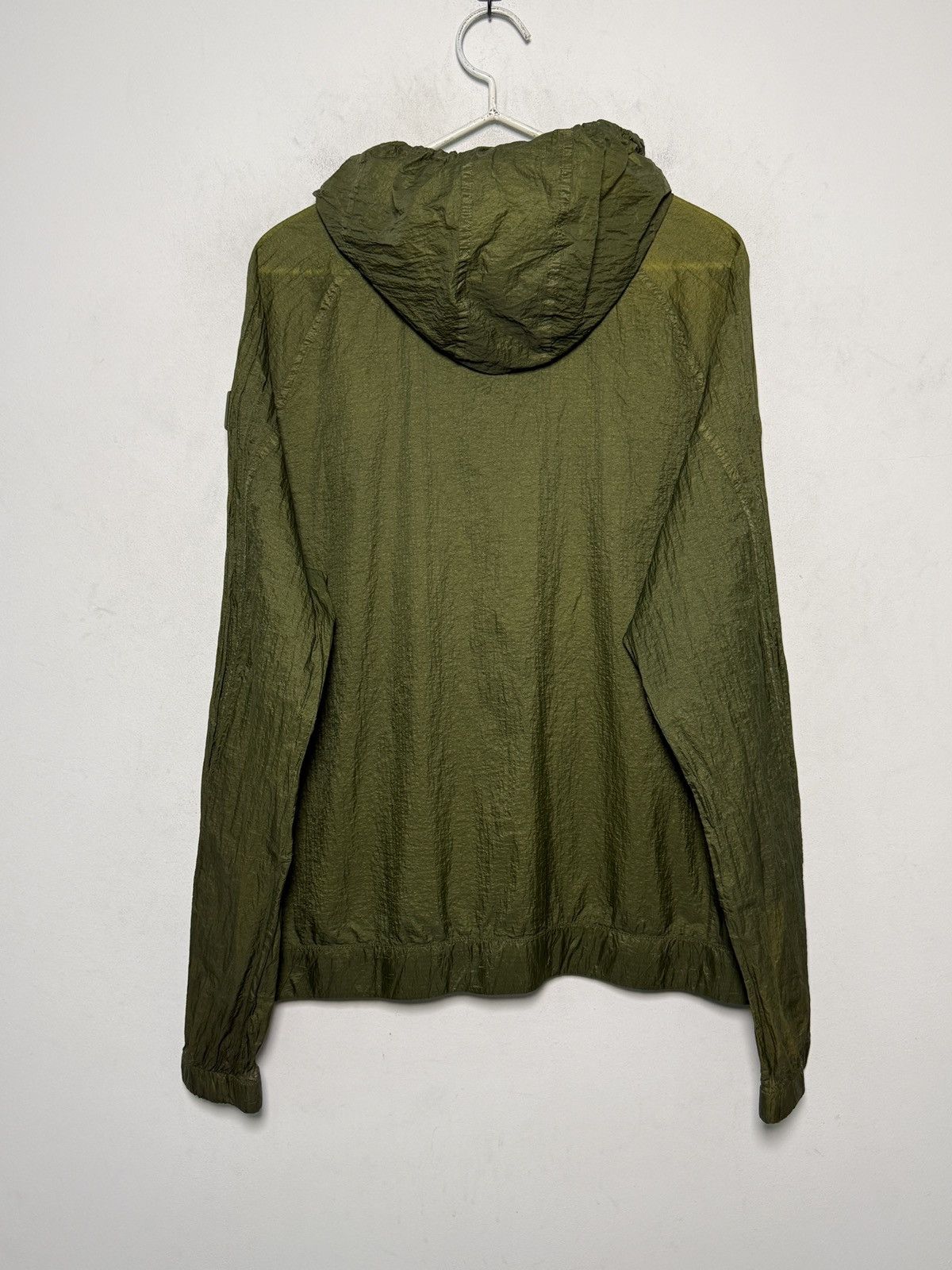 Giorgio Armani Armani lightweight crinkle nylon jacket in deep olive tone Size US L / EU 52-54 / 3 - 8 Thumbnail