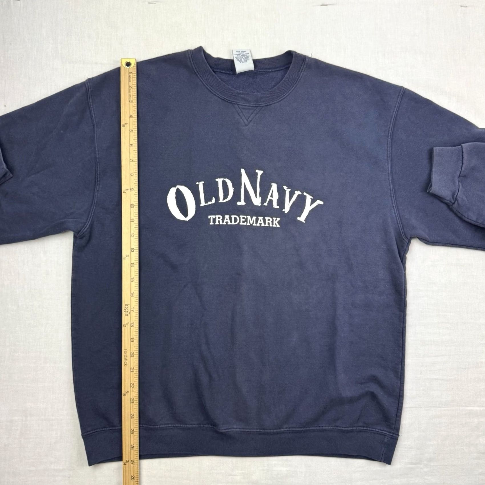 Old Navy VINTAGE Old Navy Sweatshirt Adult Large Spellout Y2K Pullover Crewneck Hipster Size US L / EU 52-54 / 3 - 4 Thumbnail