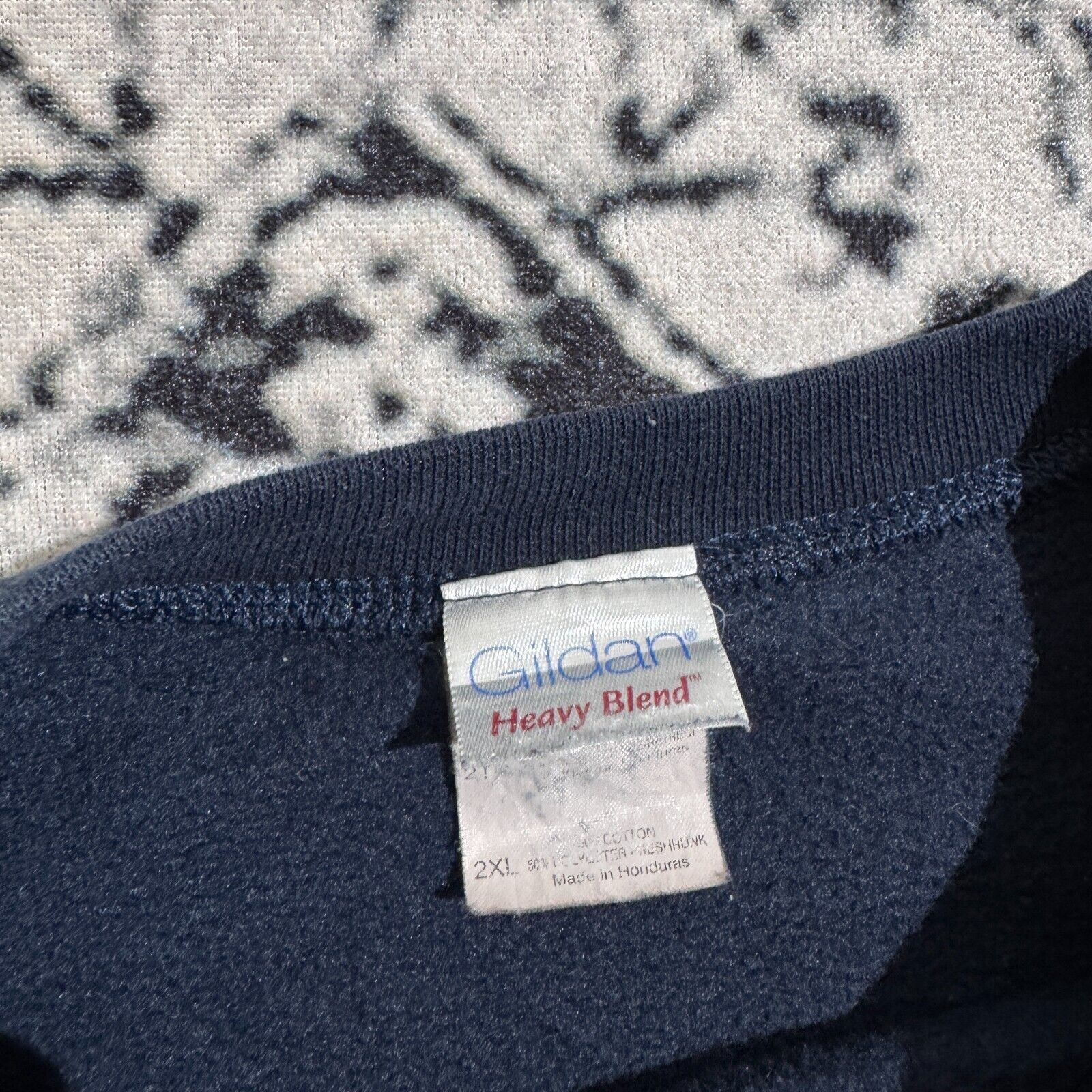Gildan × Vintage Vintage Gildan Navy Cotton Crewneck Size L Y2K 90s Horse Size US L / EU 52-54 / 3 - 6 Thumbnail