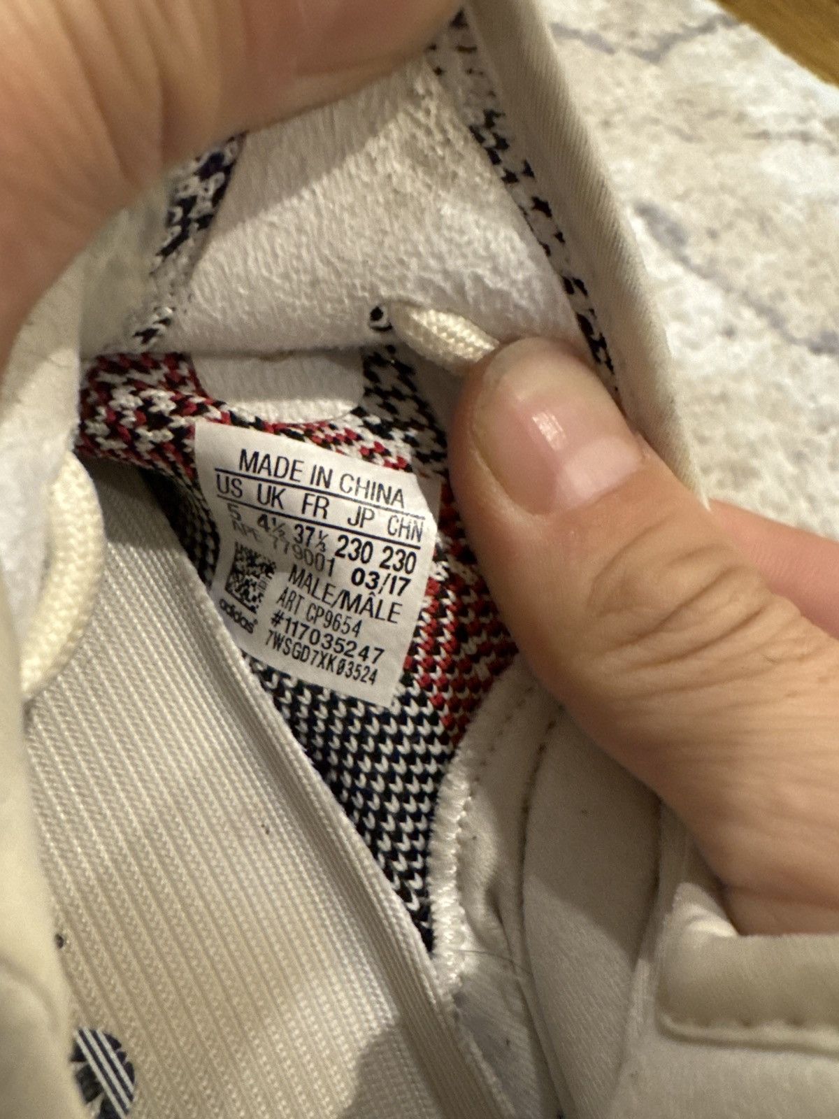 Adidas Yeezy Boost 350 V2 Zebra Size US 5 / EU 37 - 9 Thumbnail