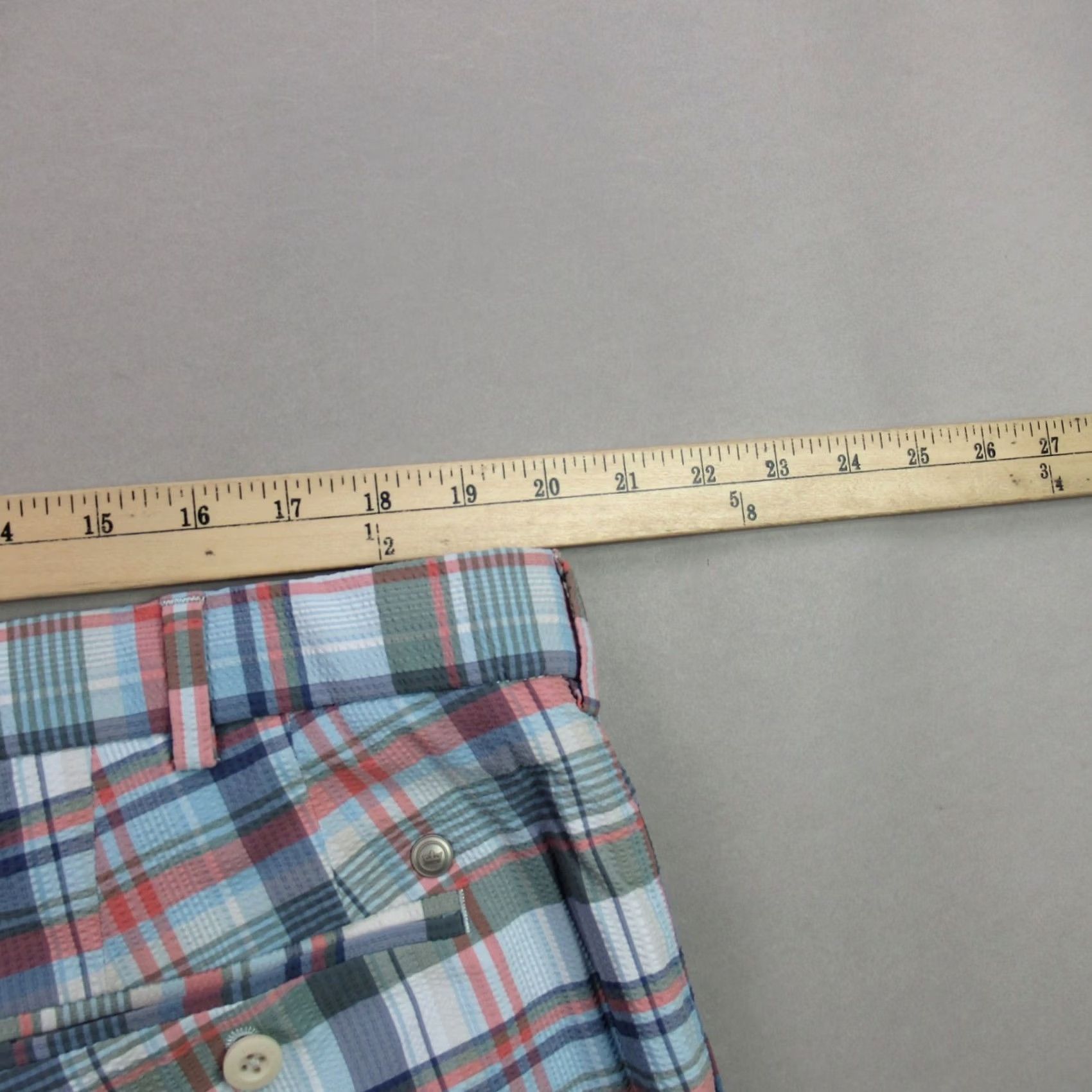 Peter Millar Peter Millar Shorts Mens 42 Chino Pockets Golf Button Lightweight Outdoor Plaid Size US 42 / EU 58 - 7 Thumbnail