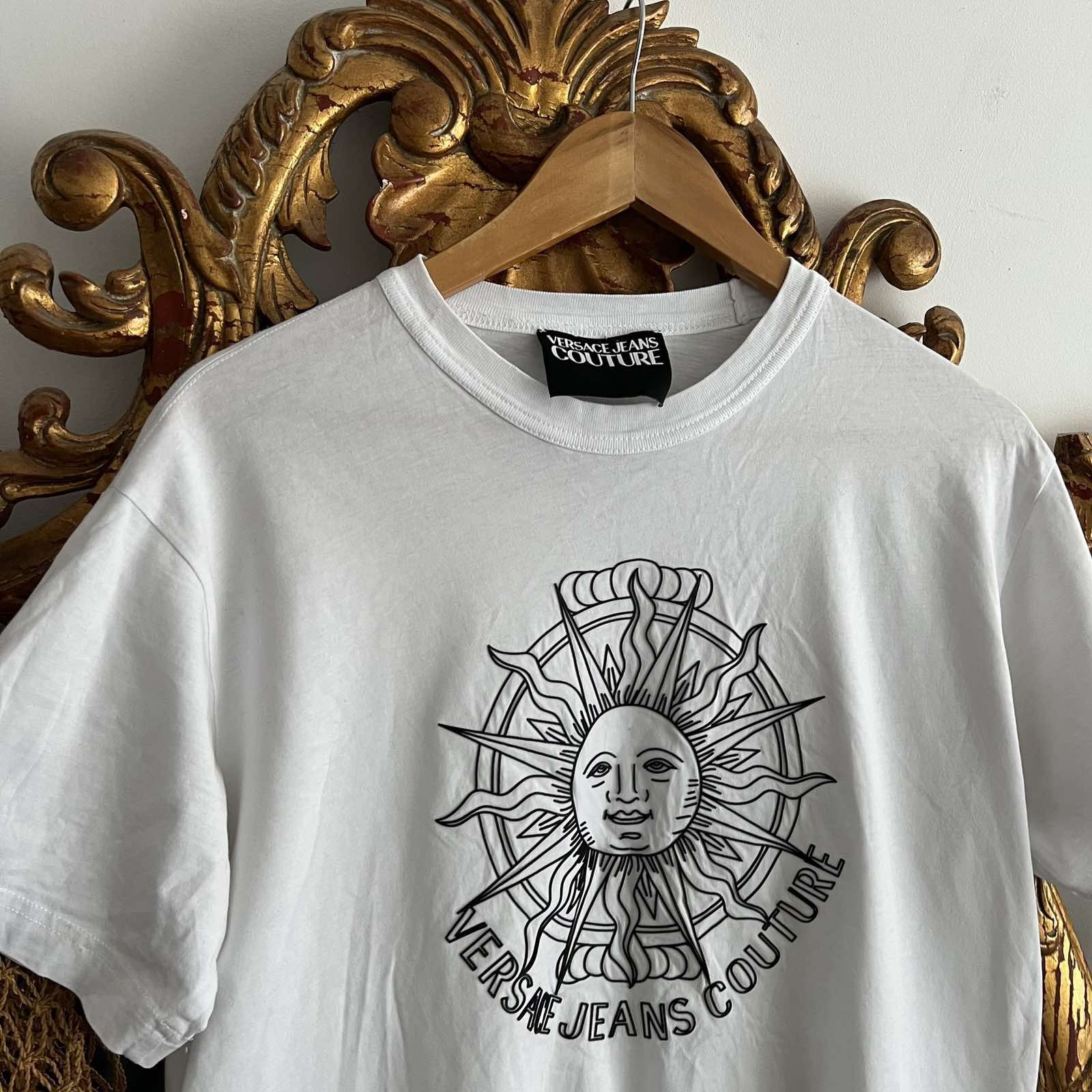 Versace Versace Jeans Couture Tee Big logo gold Sz M Size US M / EU 48-50 / 2 - 2 Thumbnail