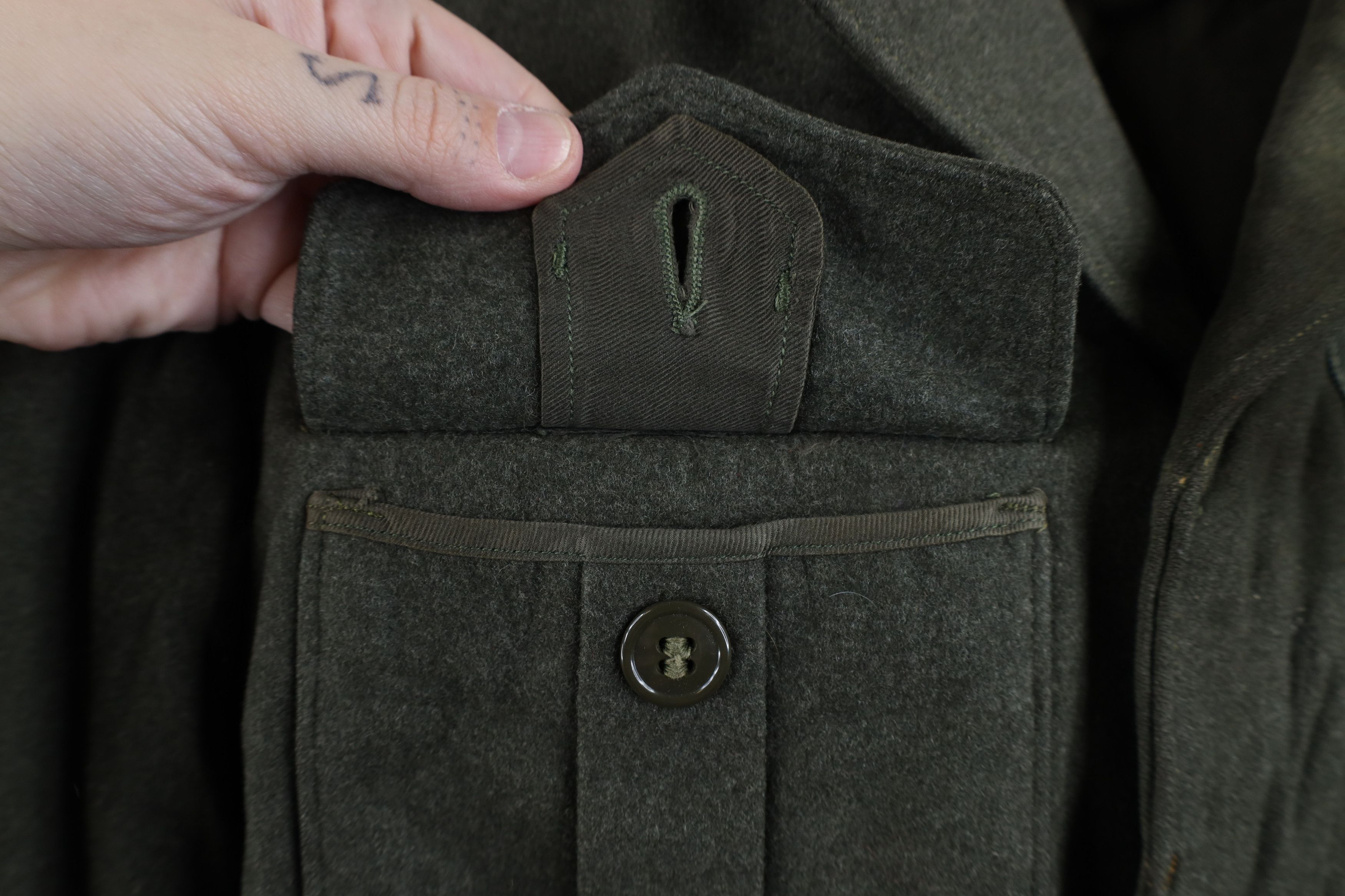 Vintage Vintage 40s World War II Eisenhower Jacket Green USA Size US S / EU 44-46 / 1 - 6 Thumbnail