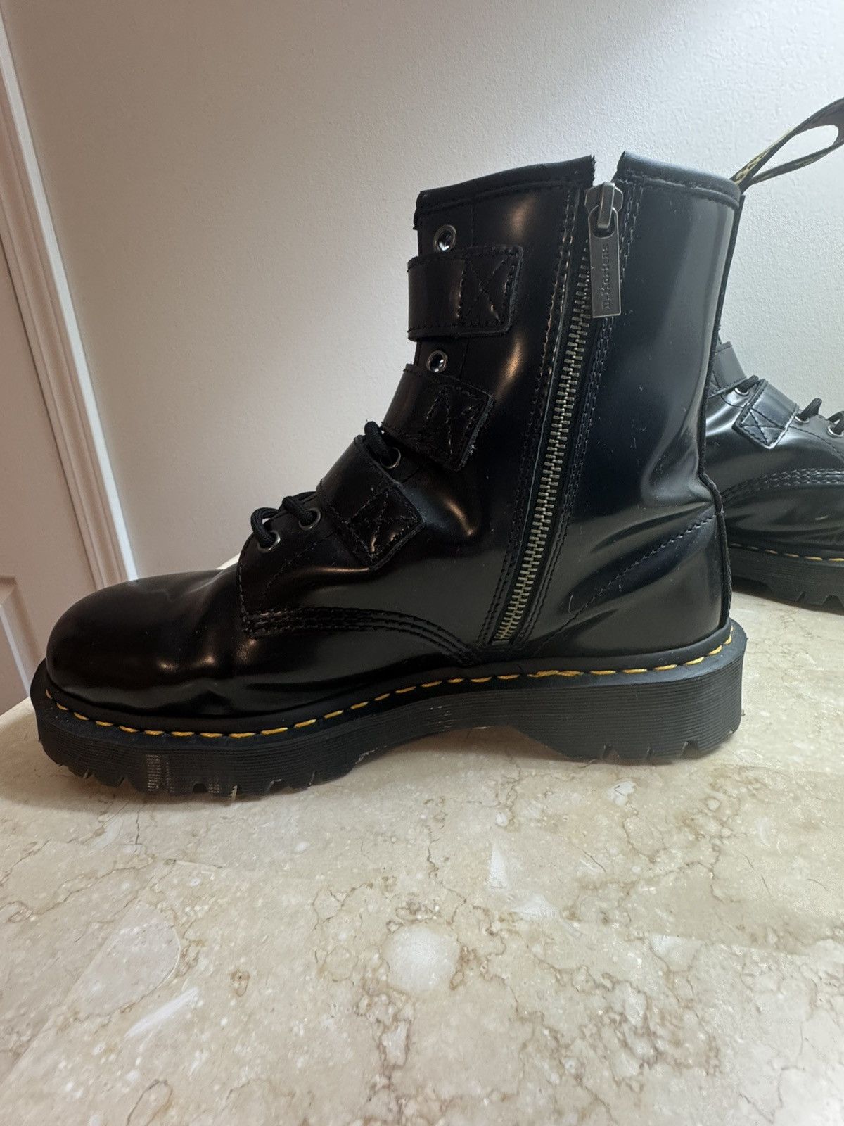 Dr. Martens Dr. Martens Fenimore 8 Boots Size US 10 / EU 43 - 7 Thumbnail