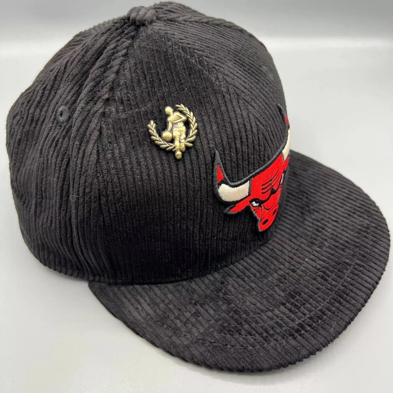 New Era Chicago Bulls Hat Men 7 3/8 Corduroy 59Fifty New Era Fitted Size ONE SIZE - 4 Thumbnail