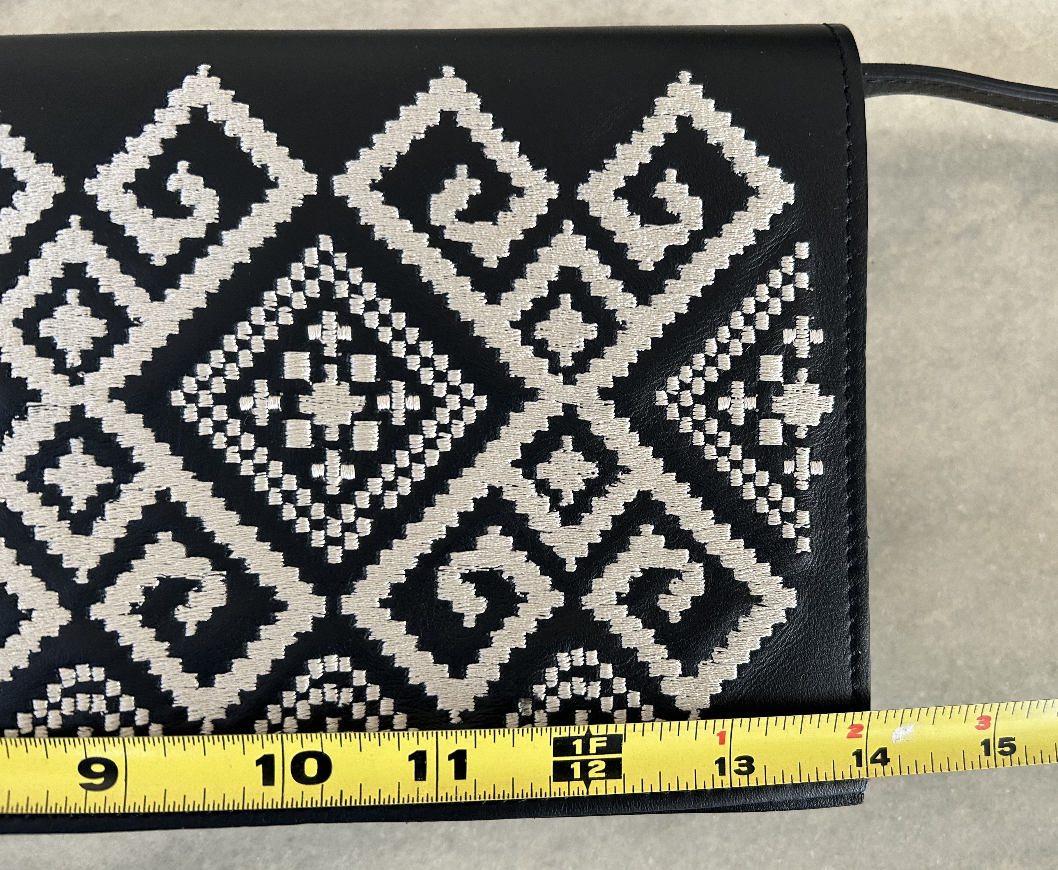 Handmade Leather Clutch Artisan Handmade Romania Iutta Embroidered Size ONE SIZE - 3 Thumbnail