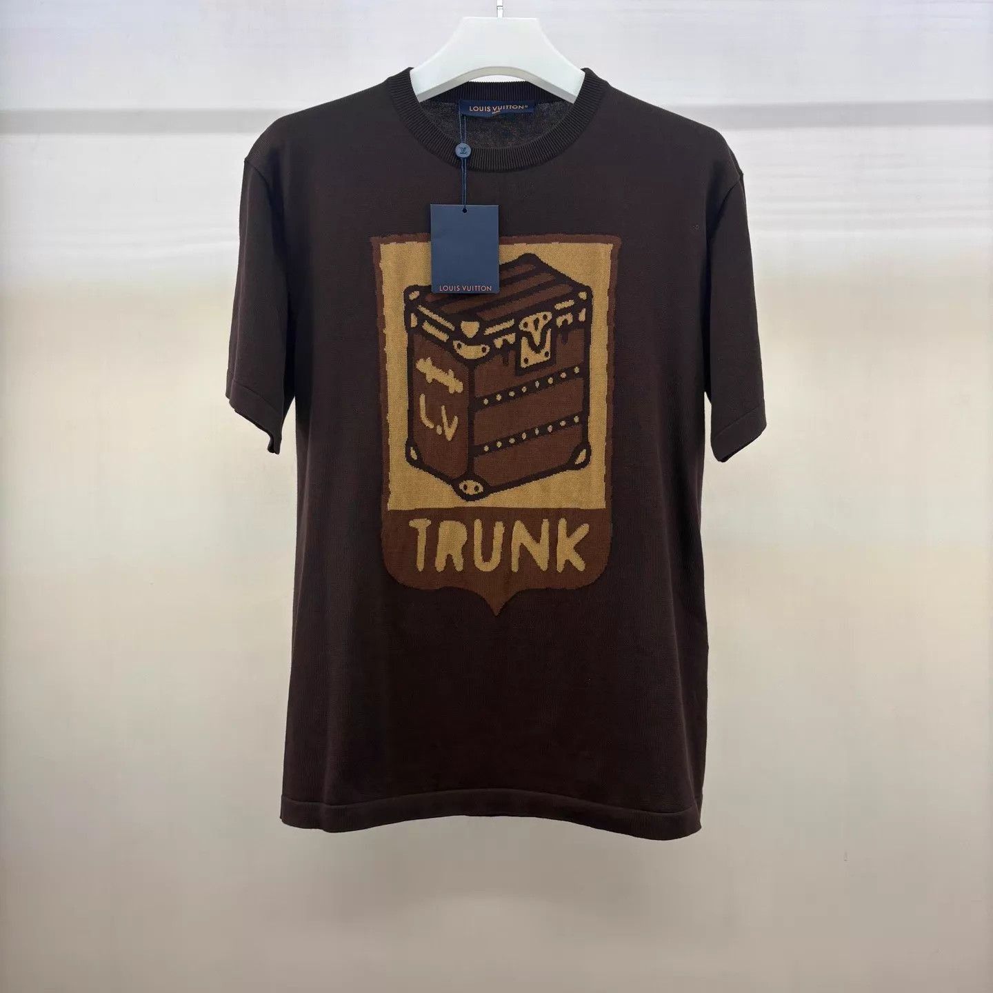 Louis Vuitton Trunk Graphic Short Sleeve Shirt Size US M / EU 48-50 / 2 - 1 Thumbnail