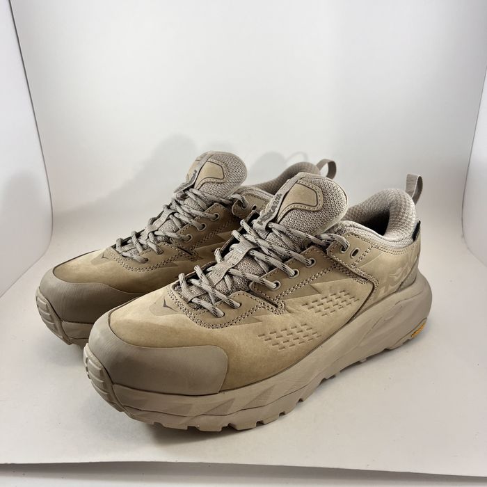 hoka one one kaha low taupe