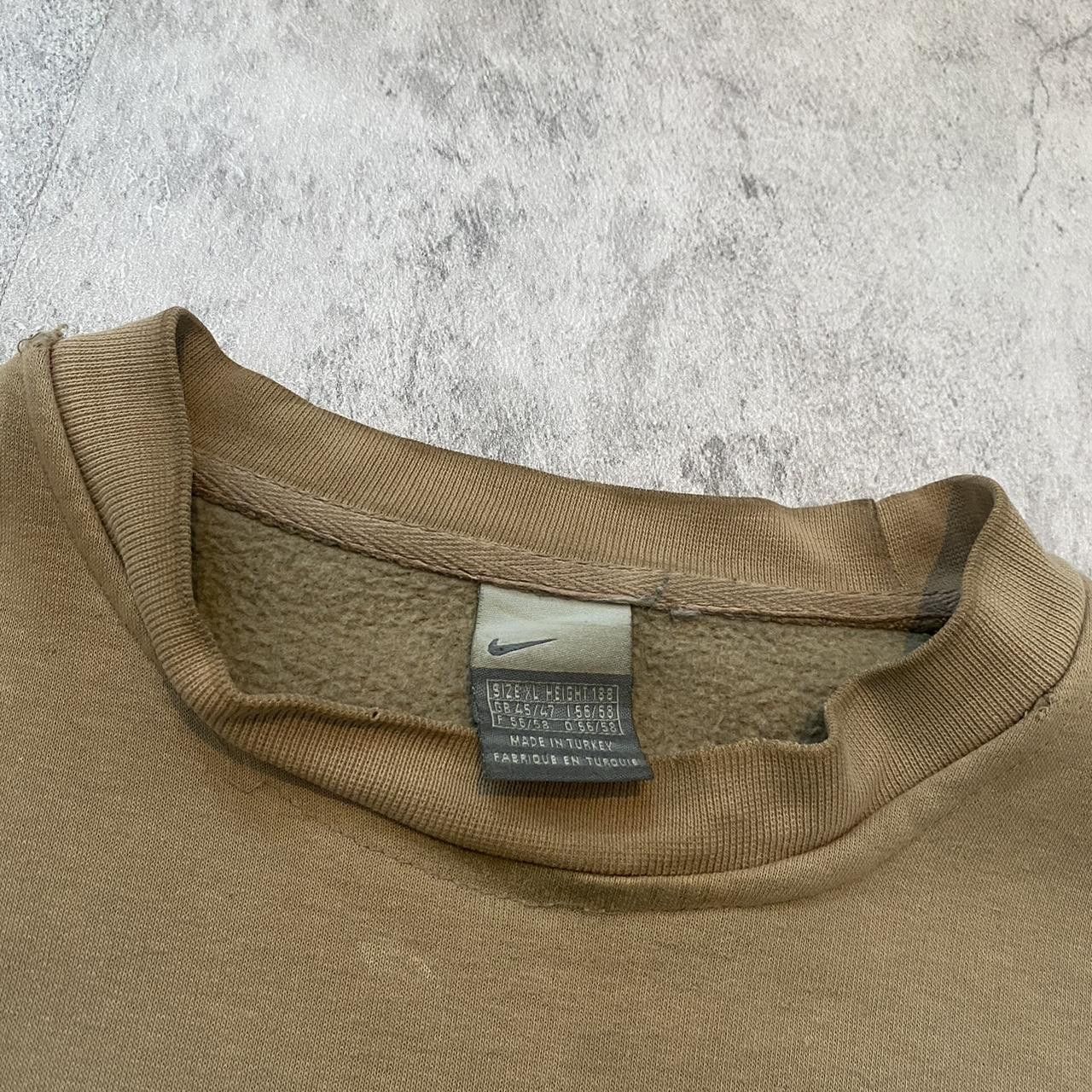 Nike 90s Vintage Retro Nike brown crewneck sweatshirt Size US XL / EU 56 / 4 - 4 Thumbnail