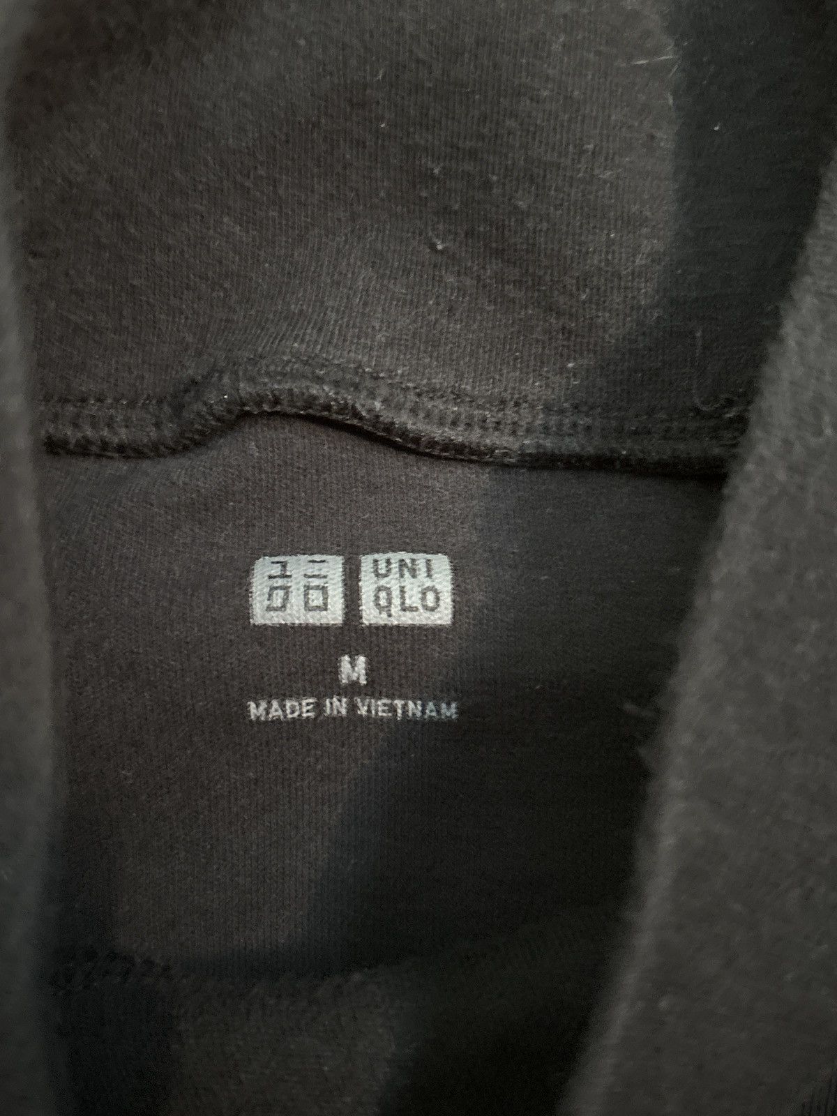 Uniqlo Uniqlo Black Mock Neck Long Sleeve Size US M / EU 48-50 / 2 - 3 Thumbnail
