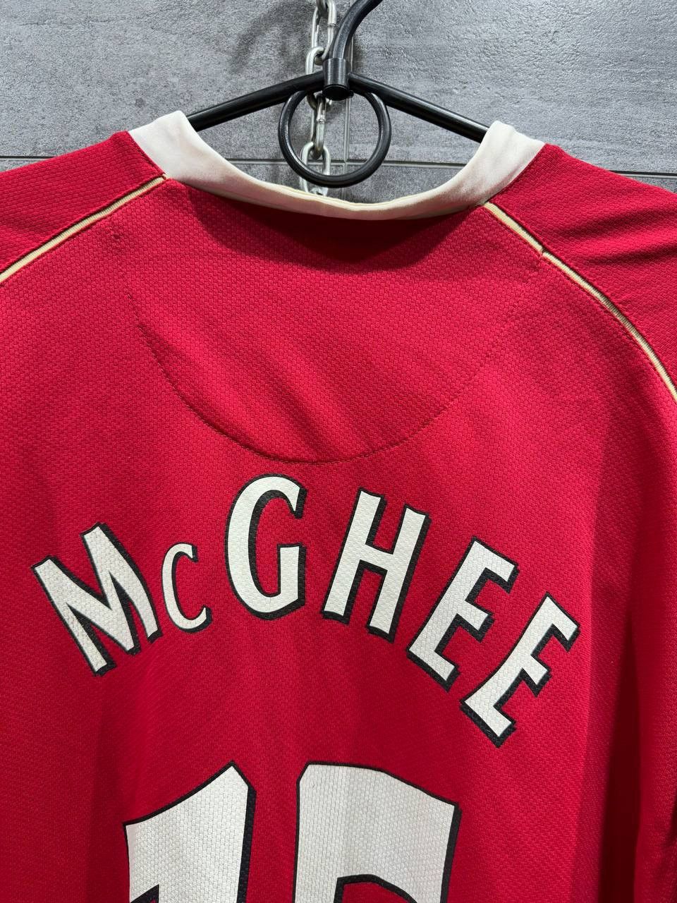 Vintage Nike Manchester United Football Jersey 2006 McGHEE #15 Size US L / EU 52-54 / 3 - 22 Thumbnail