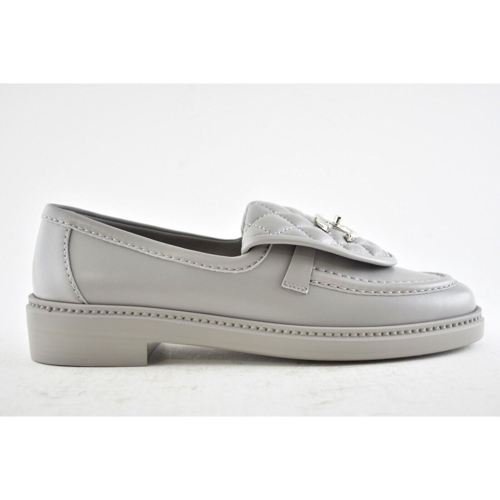 Chanel Chanel Quilted Flap Turnlock Silver Mule Flat Loafer 40.5 Size US 10.5 / IT 40.5 - 2 Thumbnail