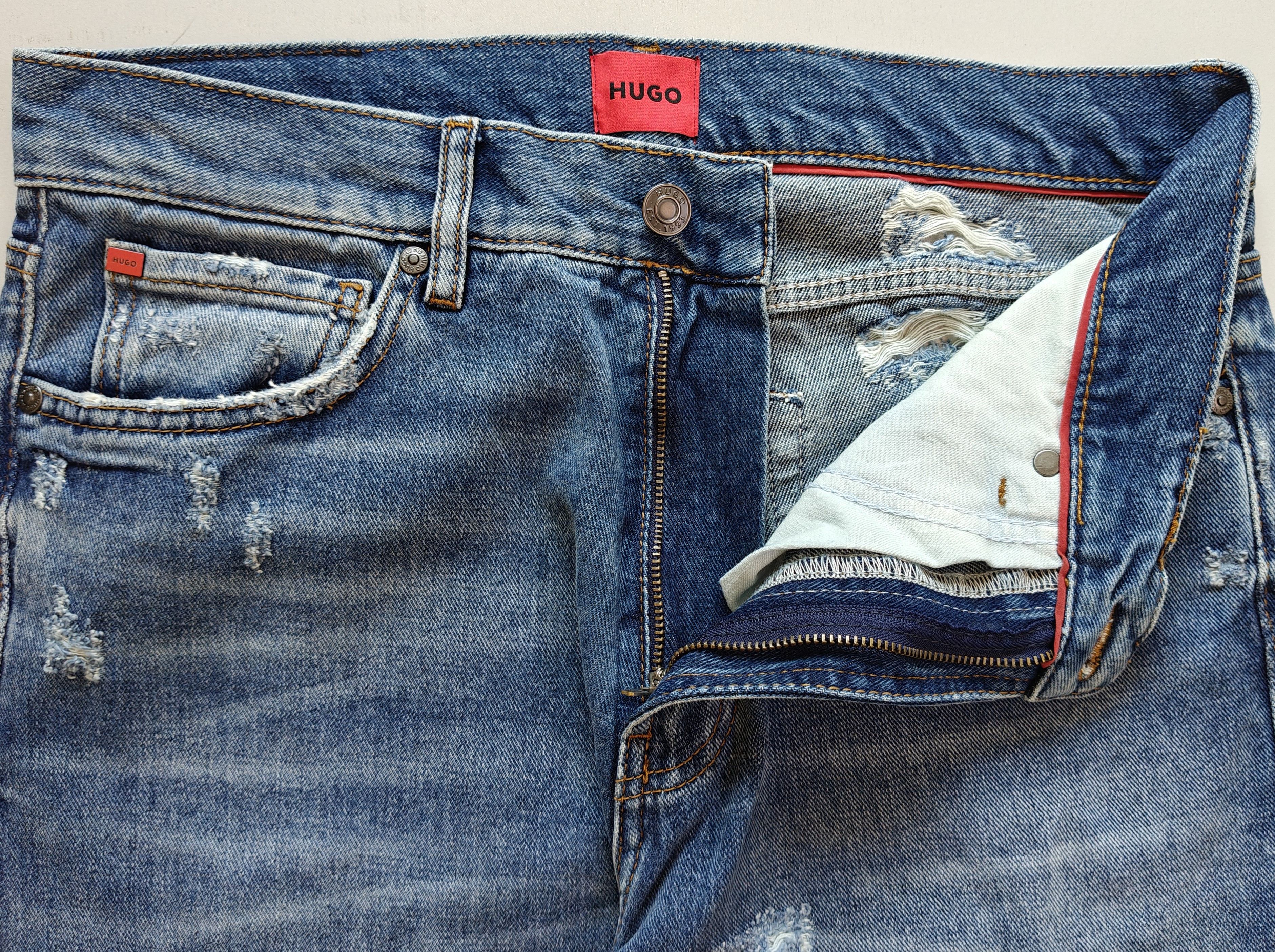 Hugo HUGO Relaxed Tapered Fit men's Jeans Free Shipping T/6077 Size US 30 / EU 46 - 5 Thumbnail