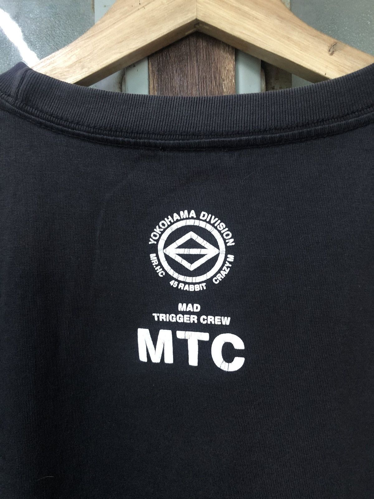 Vintage Vintage Mad Trigger Crew Design Shirt Tee Size US L / EU 52-54 / 3 - 12 Thumbnail