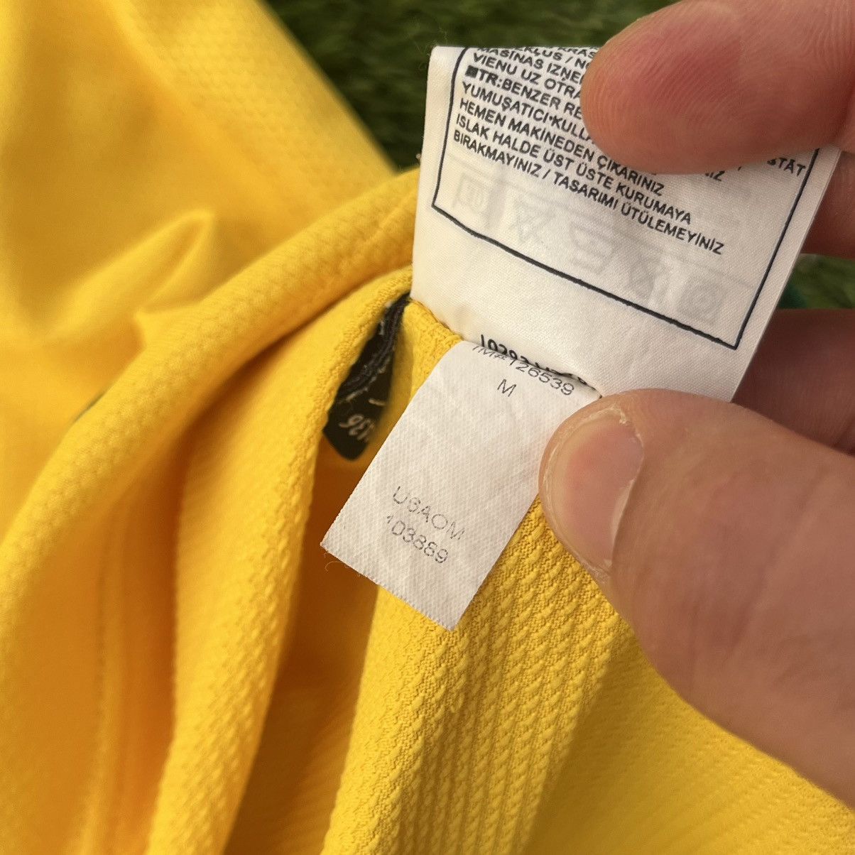 Nike Vintage Nike Brazil 2006 Football Jersey Ronaldo Era Shirt Size US XL / EU 56 / 4 - 11 Thumbnail