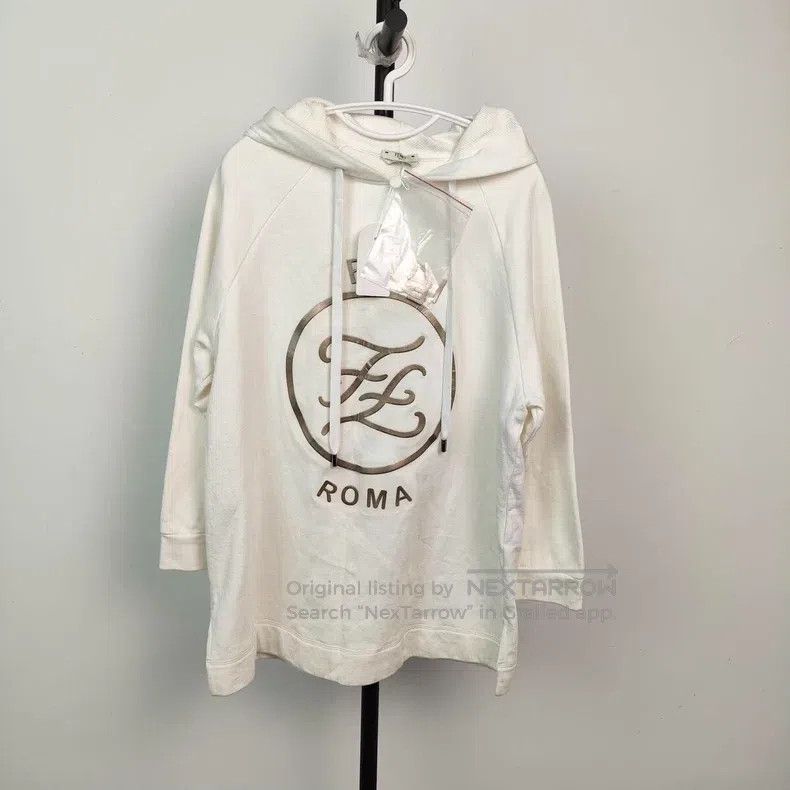 Fendi Fendi White sweater Size L / US 10 / IT 46 - 1 Thumbnail