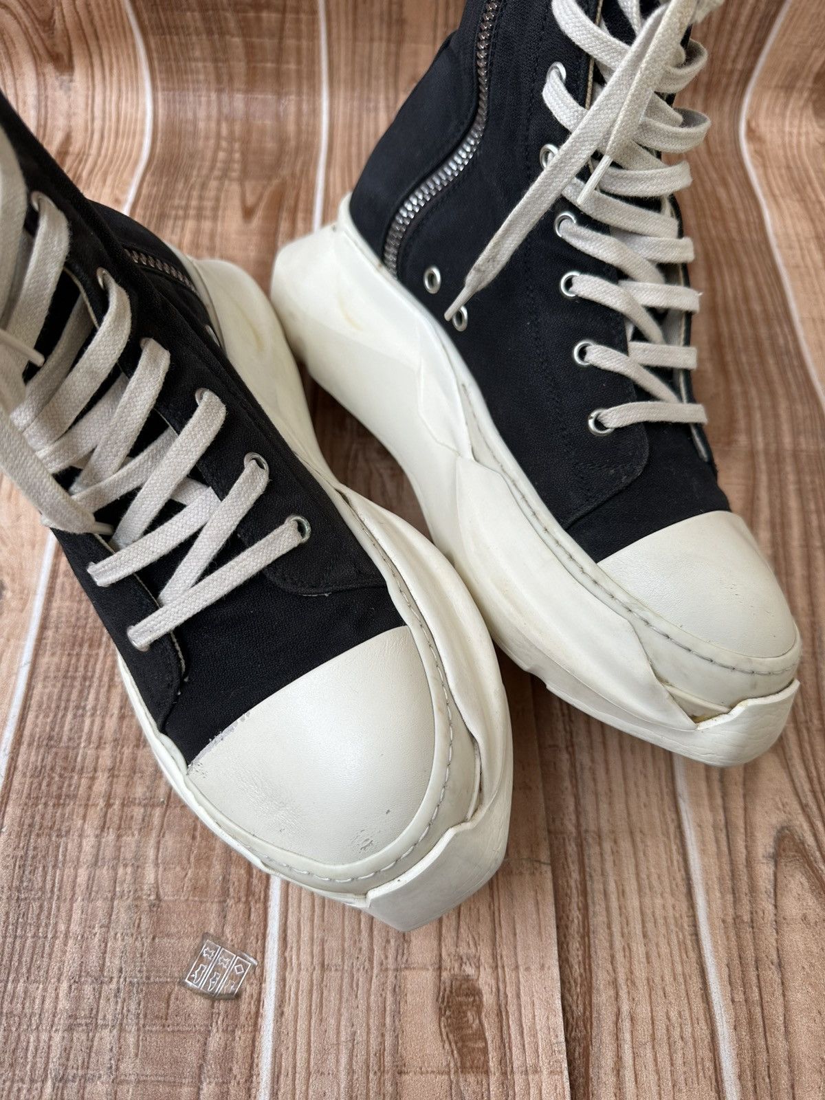 Rick Owens Drkshdw Rick Owens Drkshdw Abstract Pentagram Ramones Black Milk Size US 7.5 / EU 40-41 - 8 Thumbnail
