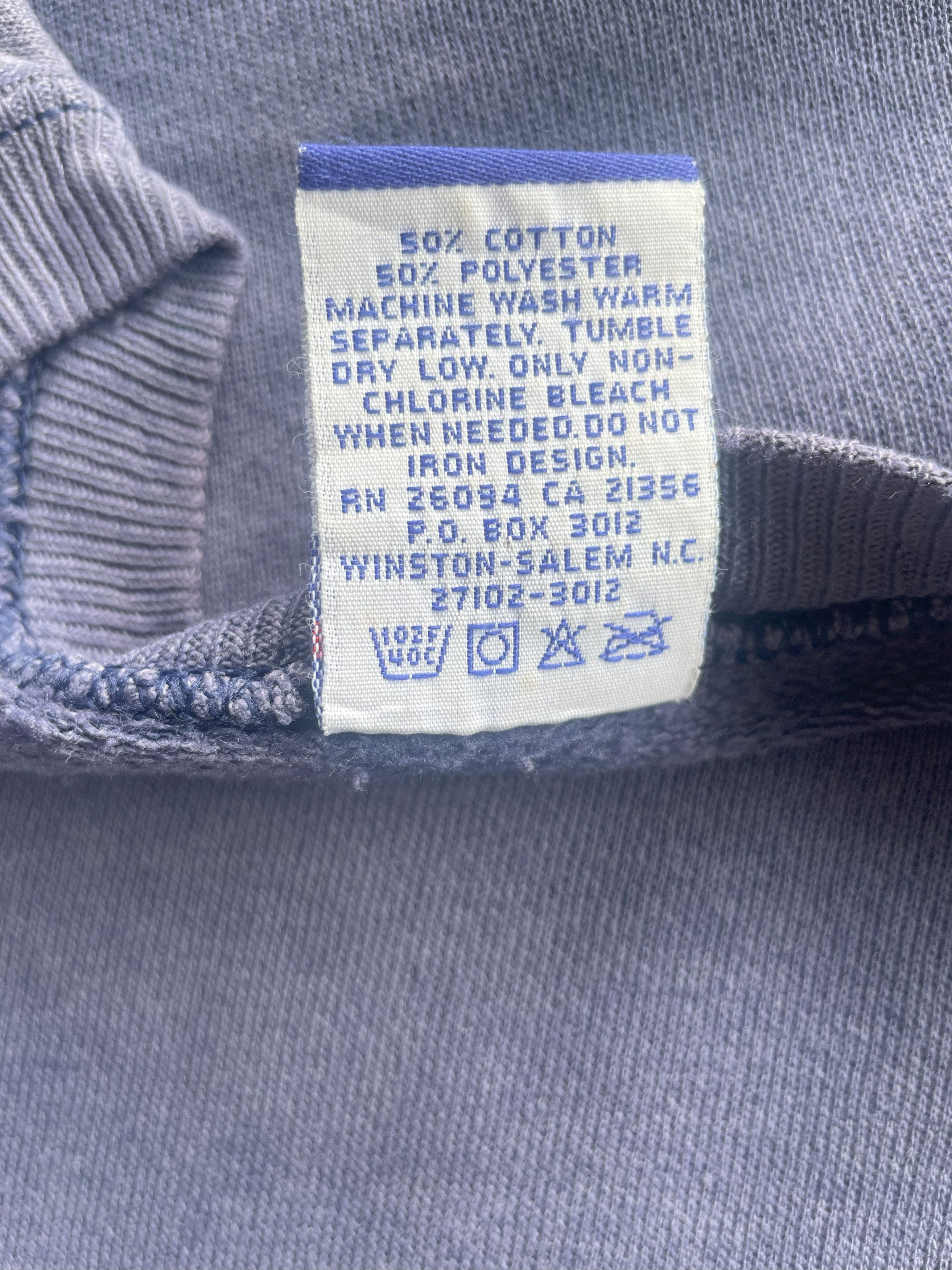 Champion Vintage Faded Distresed Champion Sweatshirt Size US L / EU 52-54 / 3 - 6 Thumbnail
