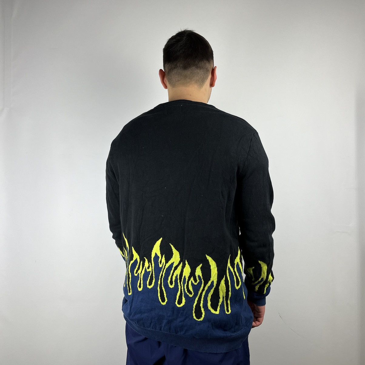Japanese Brand Japanese sweater flame print size XXLARGE Size US XXL / EU 58 / 5 - 2 Thumbnail