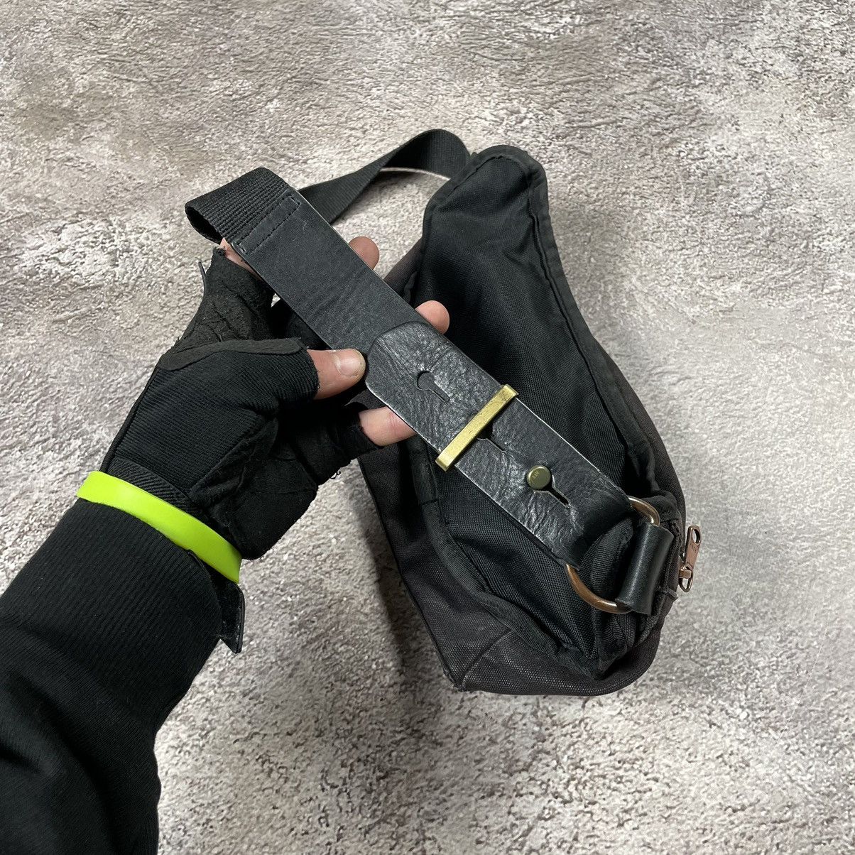 Vintage Vintage Y2K Black Shoulder Bag Military Strap Streetwear OS Size ONE SIZE - 8 Thumbnail