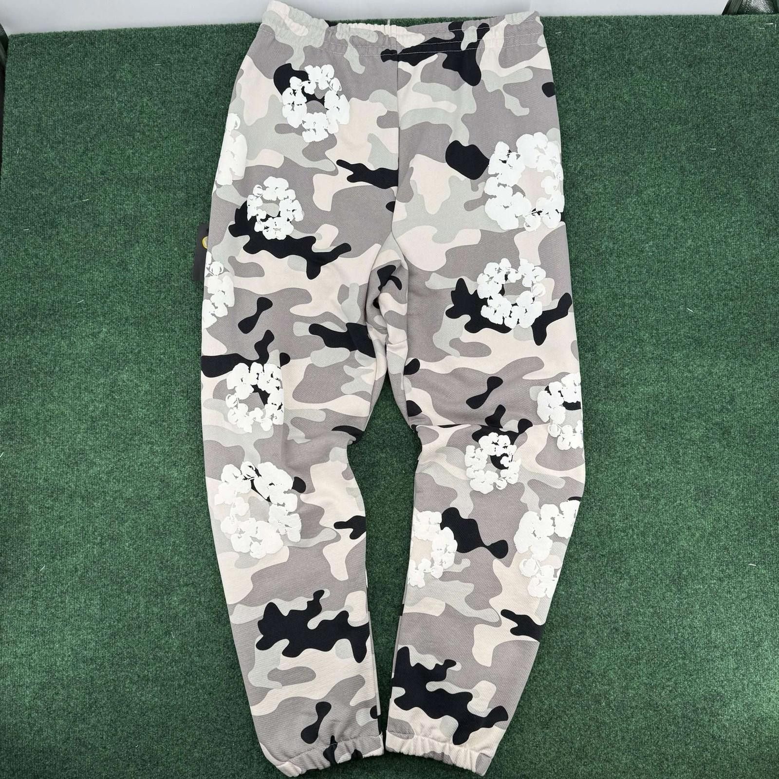 DENIM TEARS Denim Tears Snow Camo Sweatpant XL Size US 36 / EU 52 - 10 Thumbnail