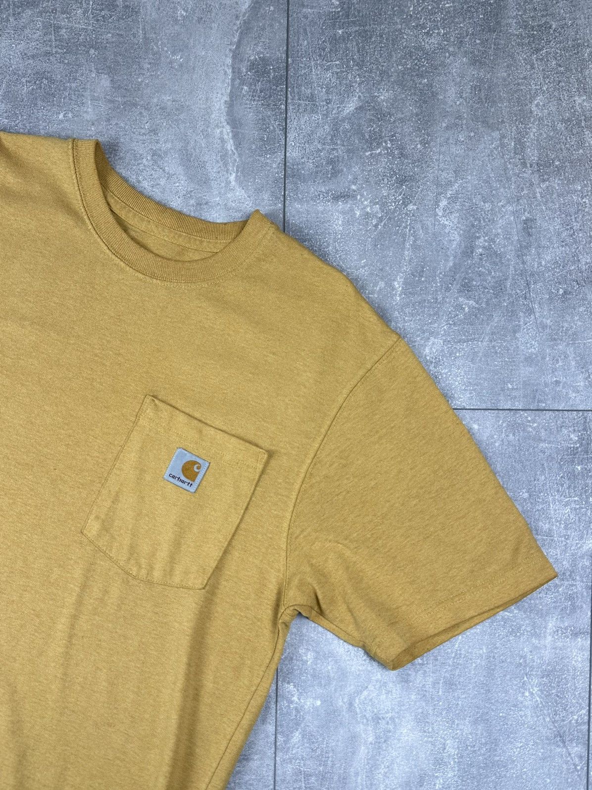 Carhartt Carhartt Mustard Small Tab Logo Mens Basic T-Shirt Size US S / EU 44-46 / 1 - 5 Thumbnail