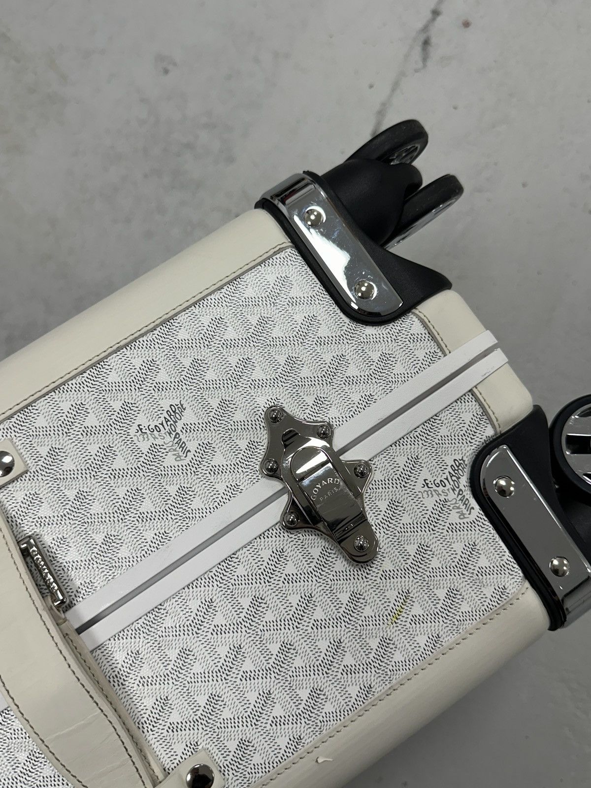 Goyard Goyard Bourget PM Trolley Suitcase White 23L Size ONE SIZE - 15 Thumbnail