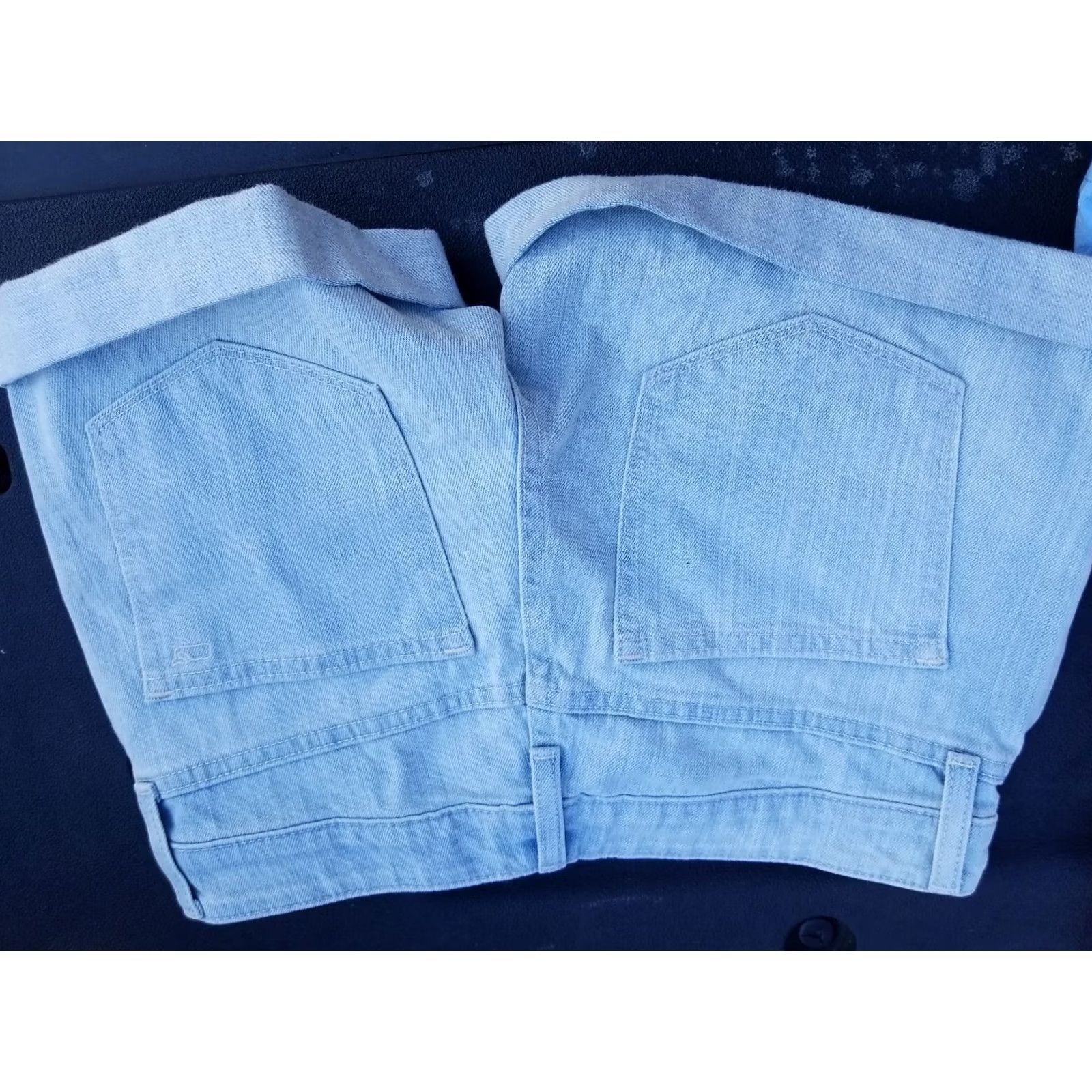 Vineyard Vines Vineyard Vines Denim Short Womens 00 Blue Cuffed Stretch Size 24" / US 00 / IT 34 - 4 Thumbnail