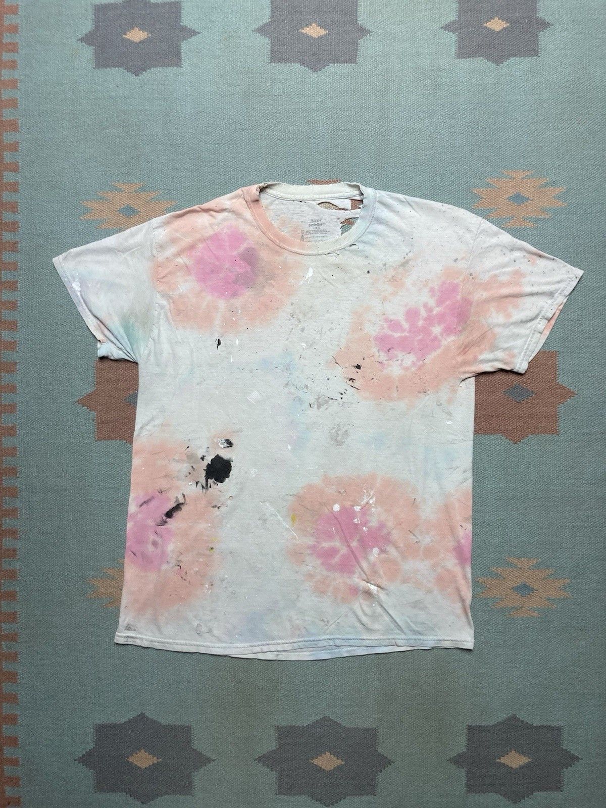 Hanes Hanes tie dye t shirt soft cotton paint distress worn thin L Size US L / EU 52-54 / 3 - 1 Thumbnail