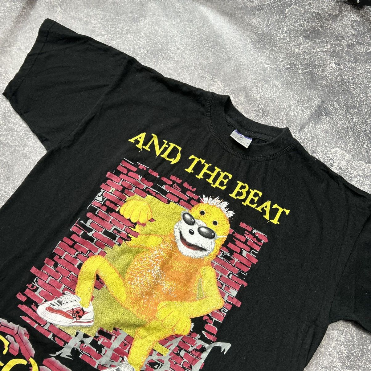 Band Tees Vintage The Whispers And The Beat Goes On band 90’s tee Size US XL / EU 56 / 4 - 2 Thumbnail