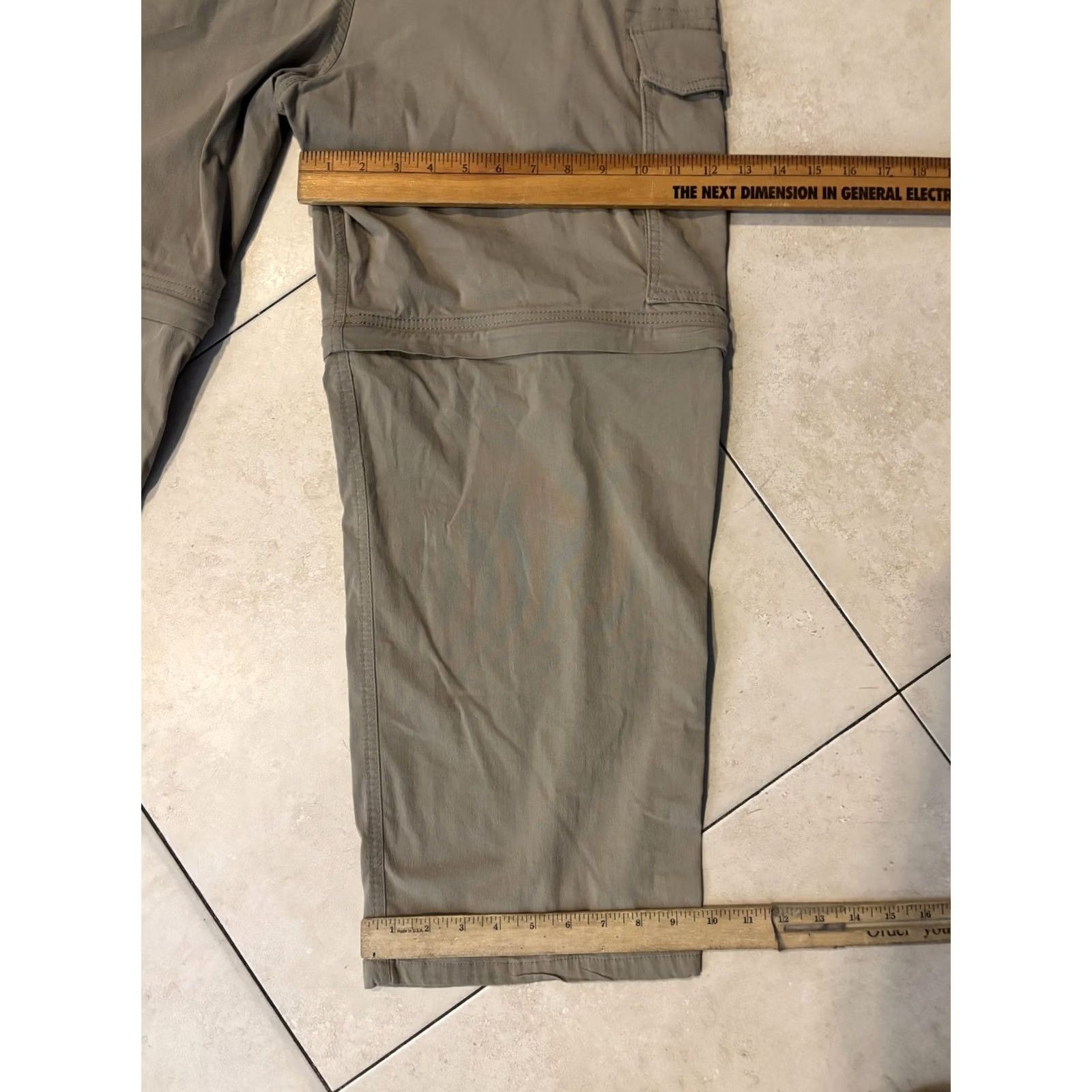 Vintage BC Clothing Cargo Pants Mens 38x30 Beige Zip Off Convertible Hiking Travel Belted Outdoor Size US 36 / EU 52 - 8 Thumbnail