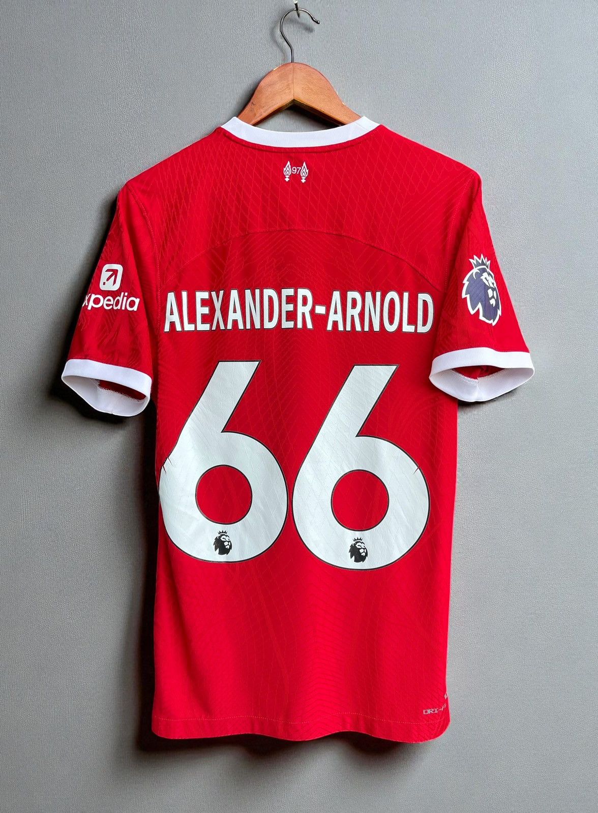 Nike 2023-2024 Liverpool player issue Shirt Football Jersey sz S Size US S / EU 44-46 / 1 - 1 Thumbnail