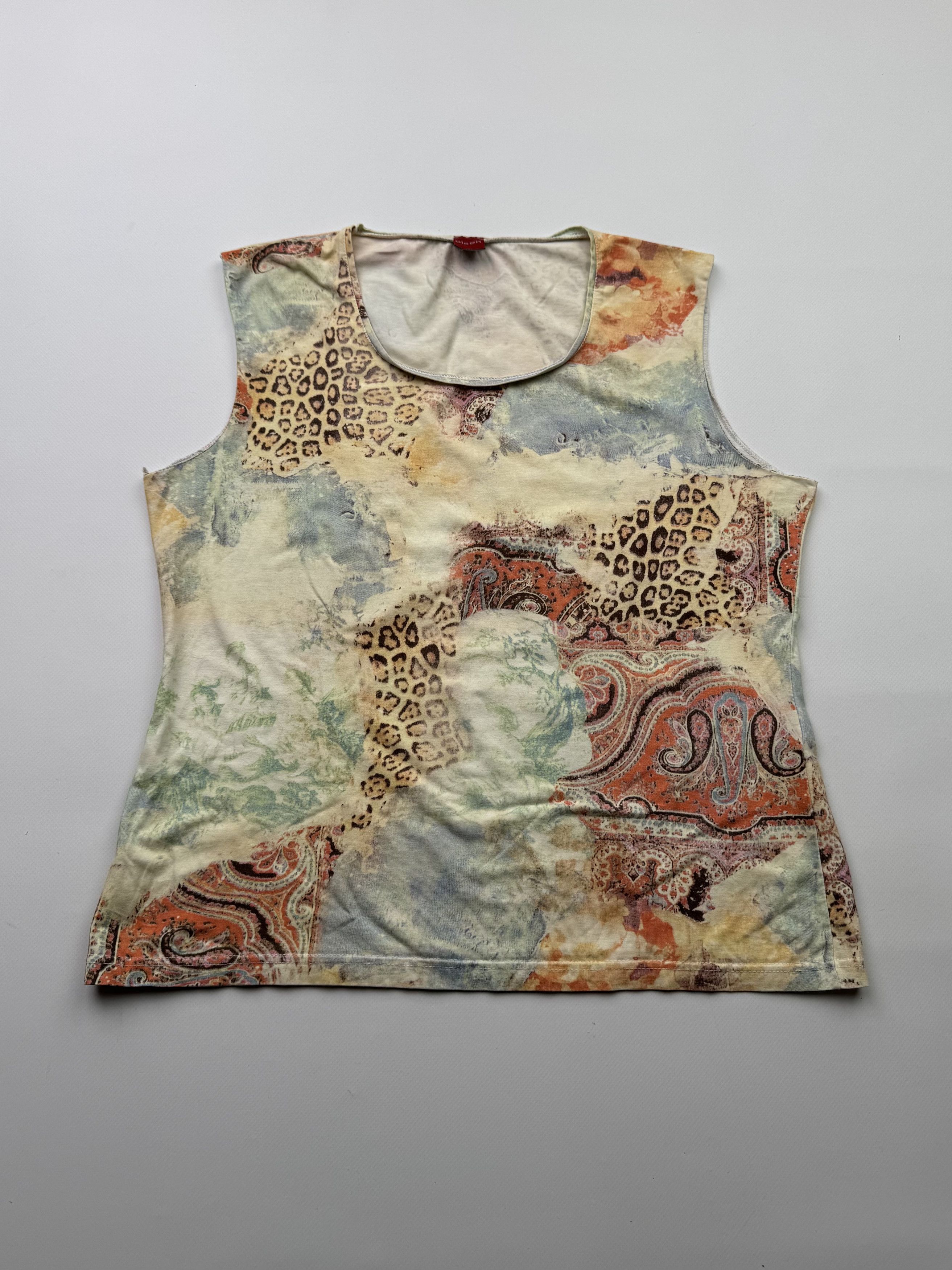Japanese Brand Vintage Tank Top B692(V465)E2 Size L / US 10 / IT 46 - 1 Thumbnail
