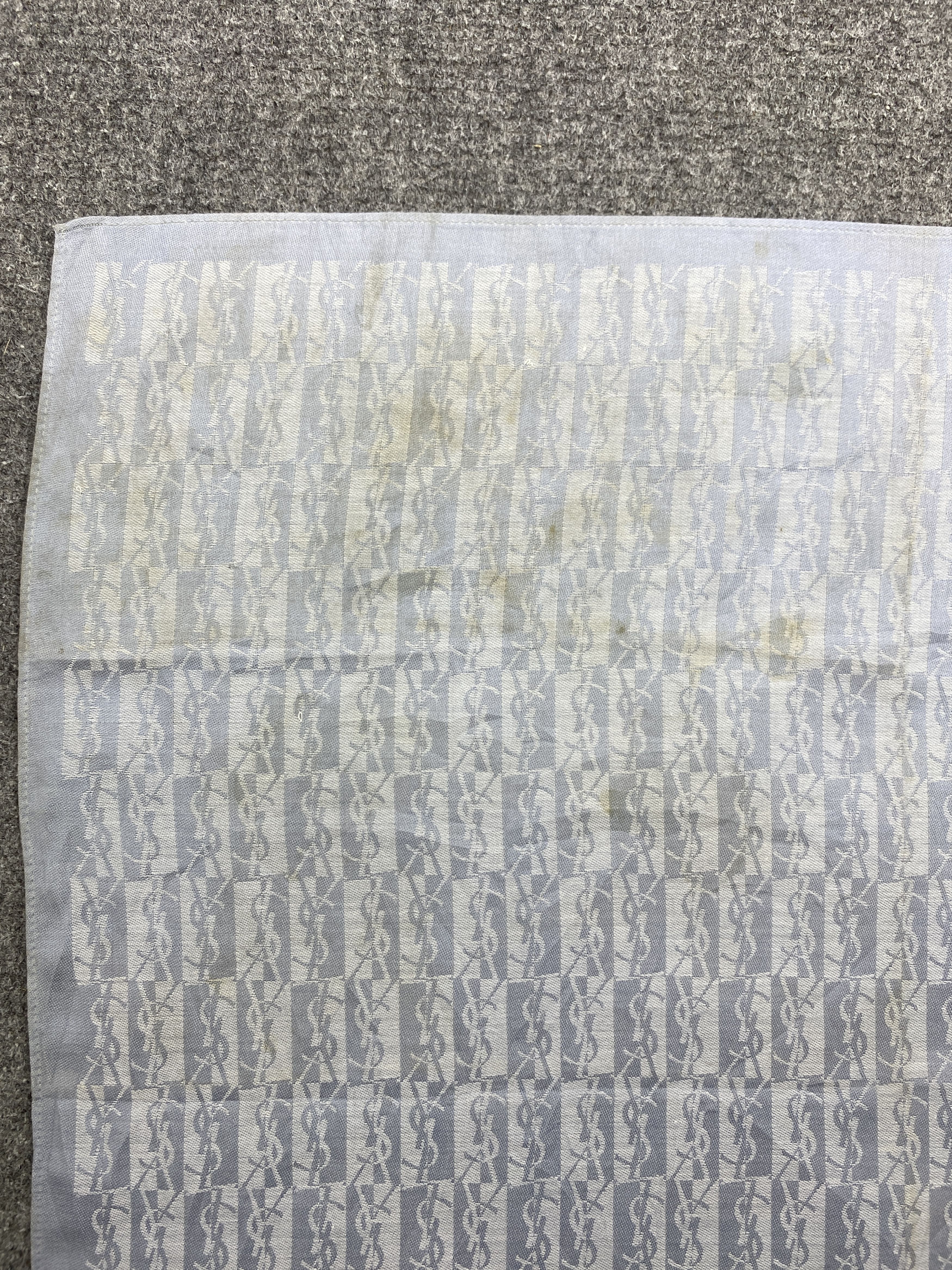 Vintage Yves Saint Laurent Handkerchief /Neckerchief HKC0695 Size ONE SIZE - 6 Thumbnail