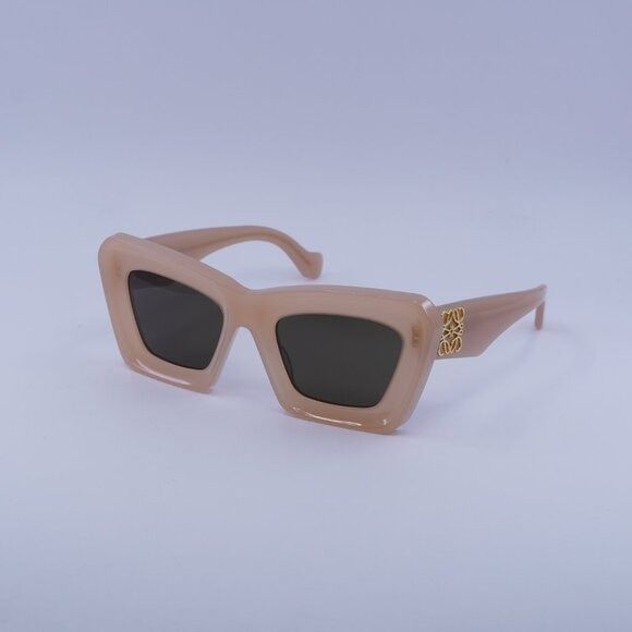 Loewe Loewe LW40145I 72E Sunglasses Shiny Pink Cat Eye Frame Size ONE SIZE - 5 Thumbnail