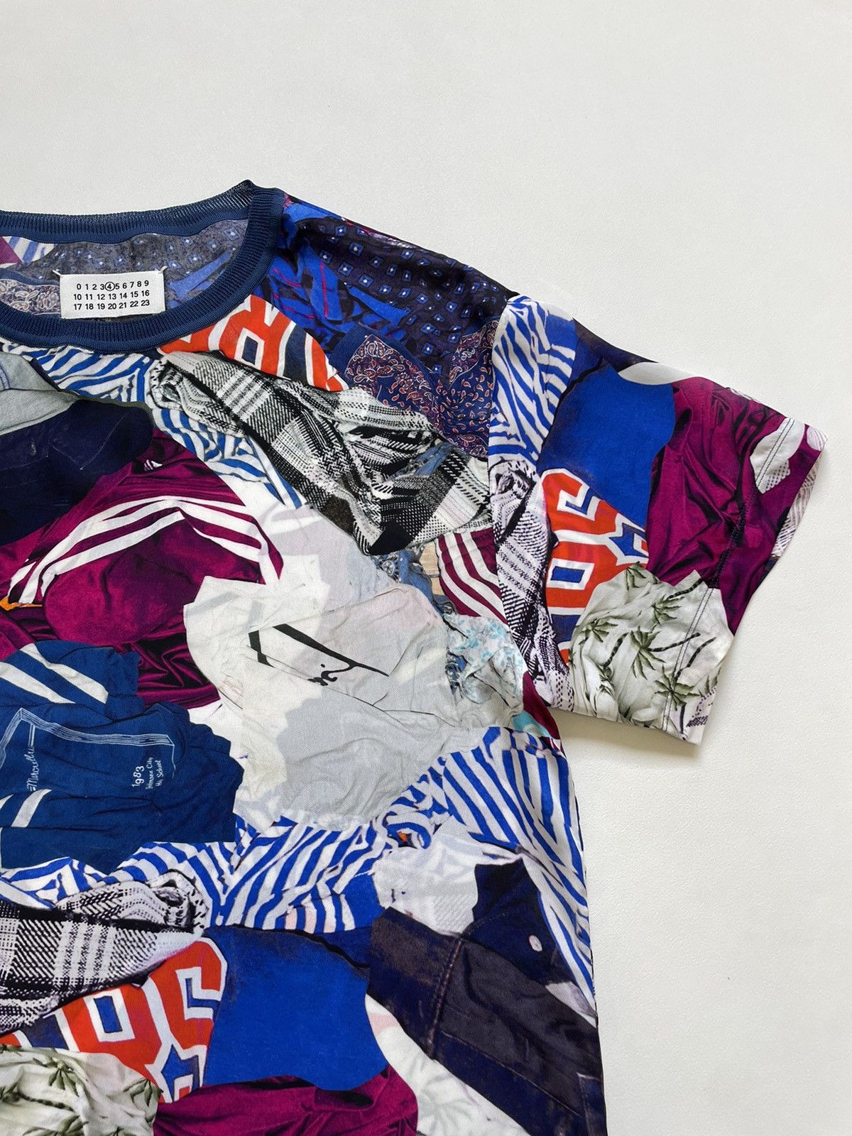 Maison Margiela S/S 17 ‘Laundry Pile’ Print T Shirt Size US M / EU 48-50 / 2 - 7 Thumbnail