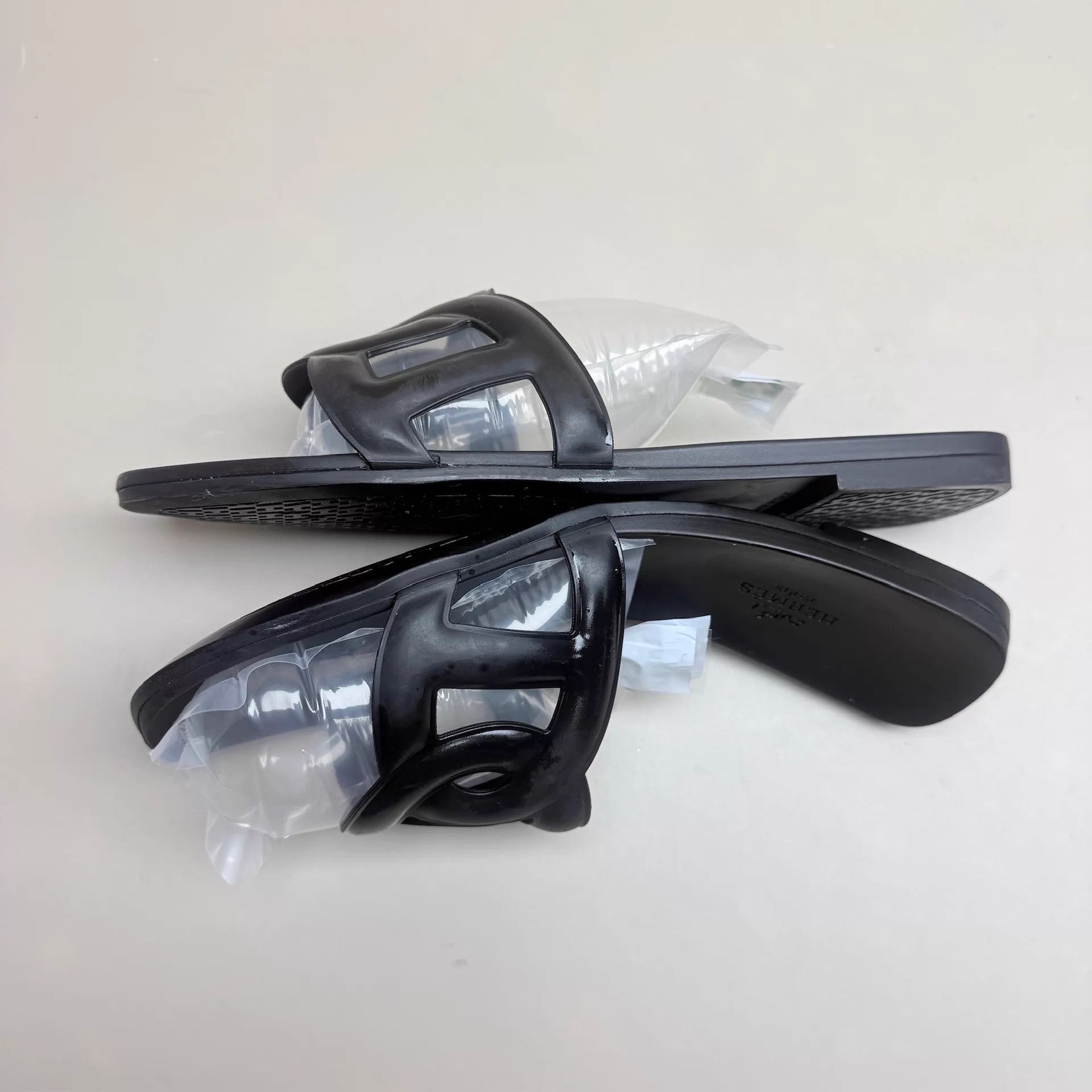 Hermes Hermes Black Pig Nose Slippers 39 95 New Size US 8.5 / IT 38.5 - 5 Thumbnail