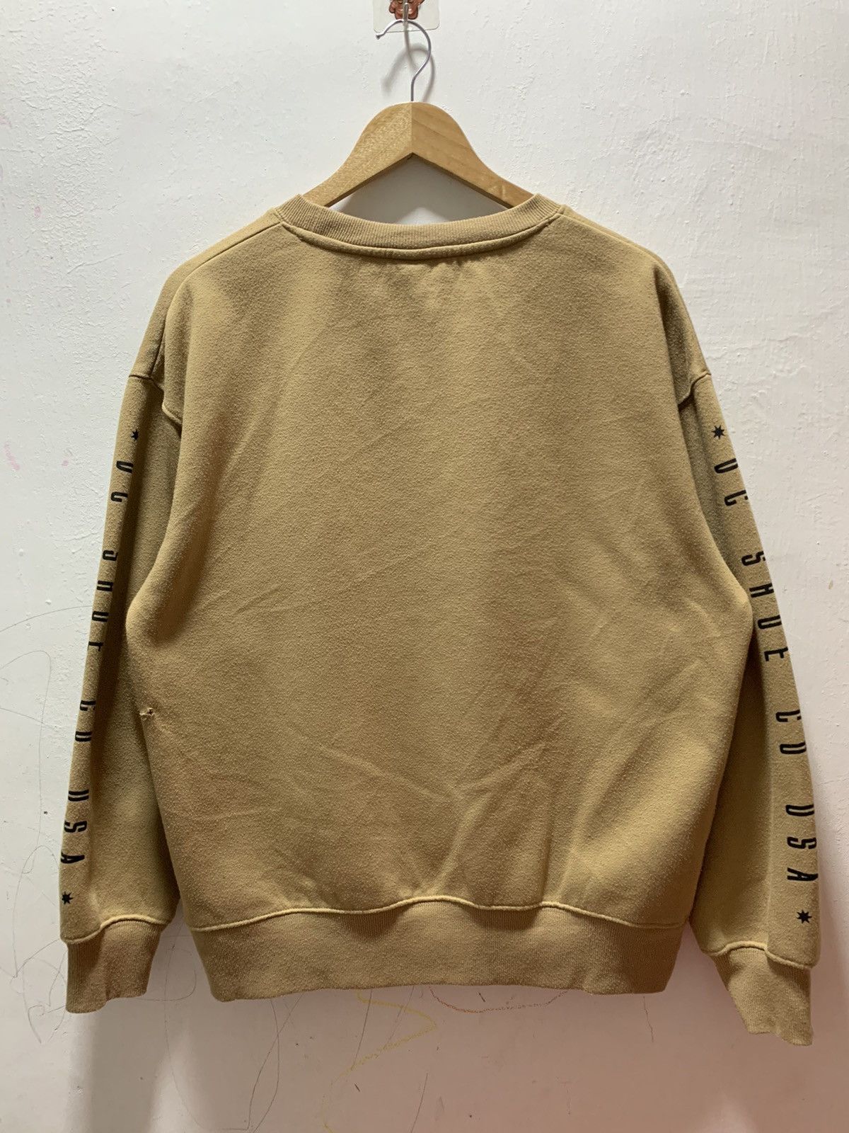DC Y2K Dc DCSHOECOUSA Big Logo Distressed Sweatshirt Size US S / EU 44-46 / 1 - 8 Thumbnail