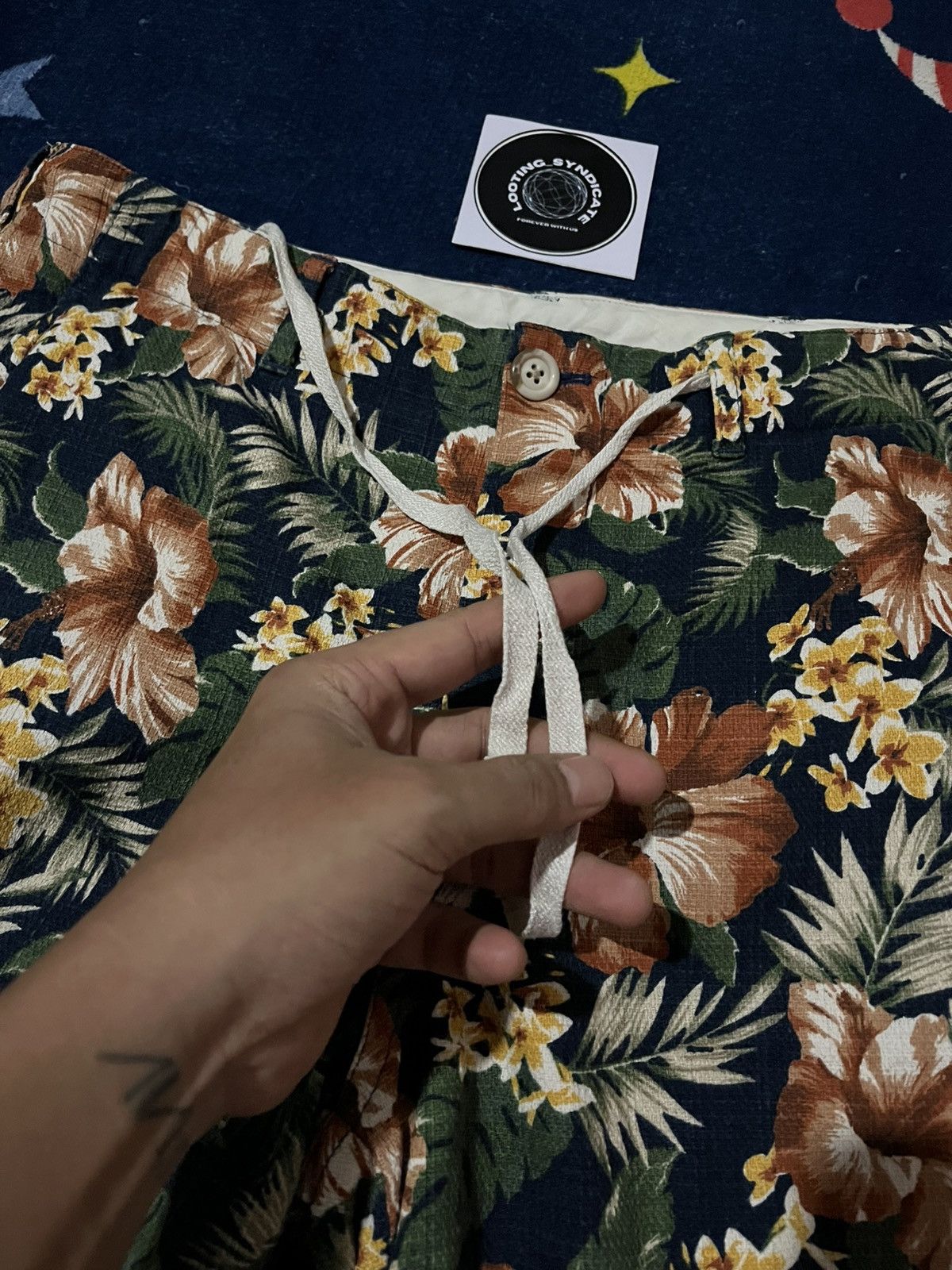 BEAUTY&YOUTH 🔥Beauty & Youth United Arrows Floral Design Short Pants Size US 32 / EU 48 - 5 Thumbnail