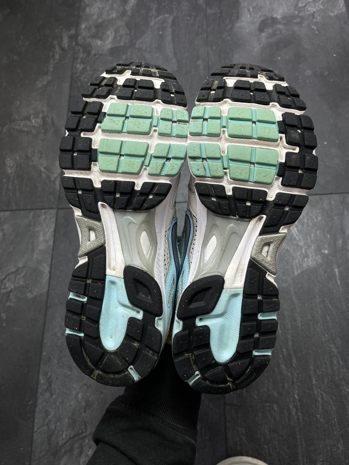 Streetwear Vintage Nike air dictate rare low top sneakers Size US 7 / EU 40 - 14 Thumbnail