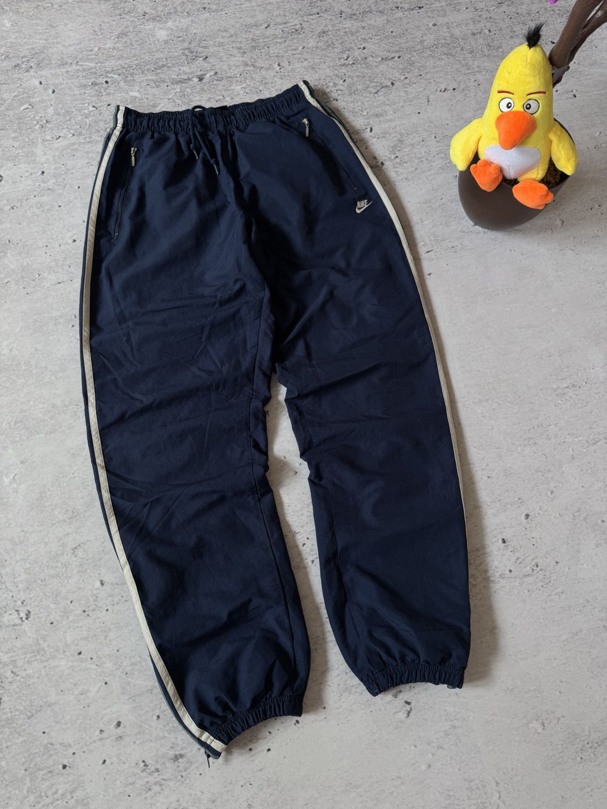 Nike × Vintage NIKE NYLON VINTAGE Y2K OVERSIZE BAGGY FIT PANTS SWEATPANTS Size US 32 / EU 48 - 1 Thumbnail