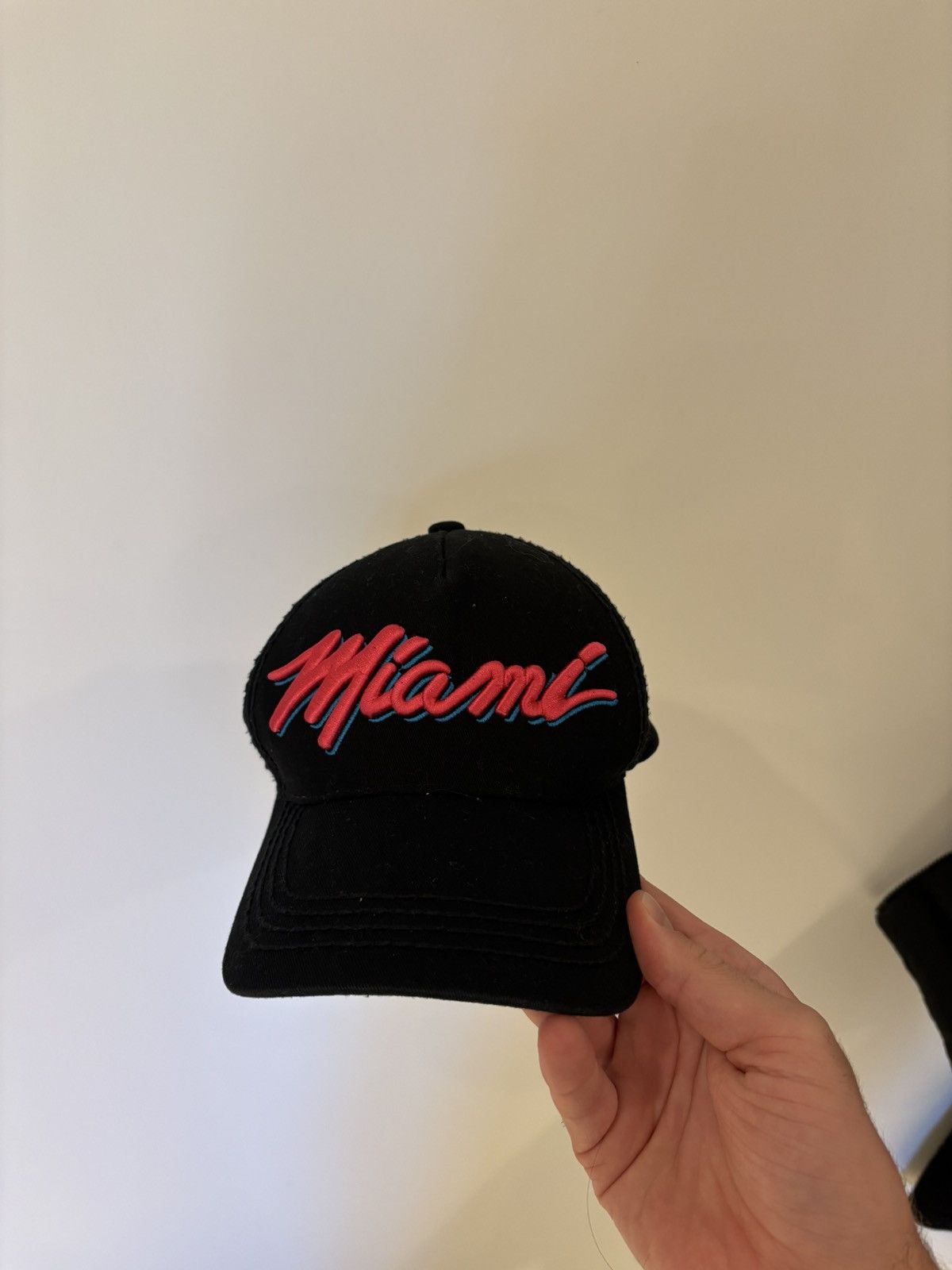 Vintage Miami hat, brand new! Size ONE SIZE - 1 Thumbnail