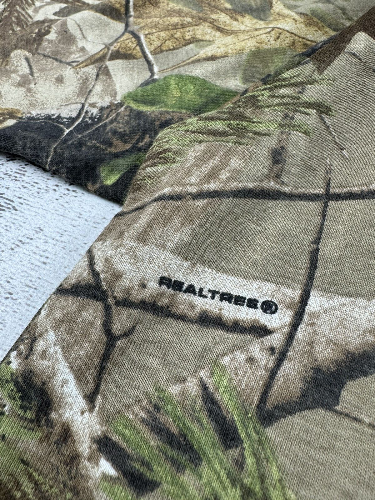 Realtree Vintage NEW Camo Realtree Thick Jungle Army Y2K T Shirt Tee Size US XXL / EU 58 / 5 - 8 Thumbnail