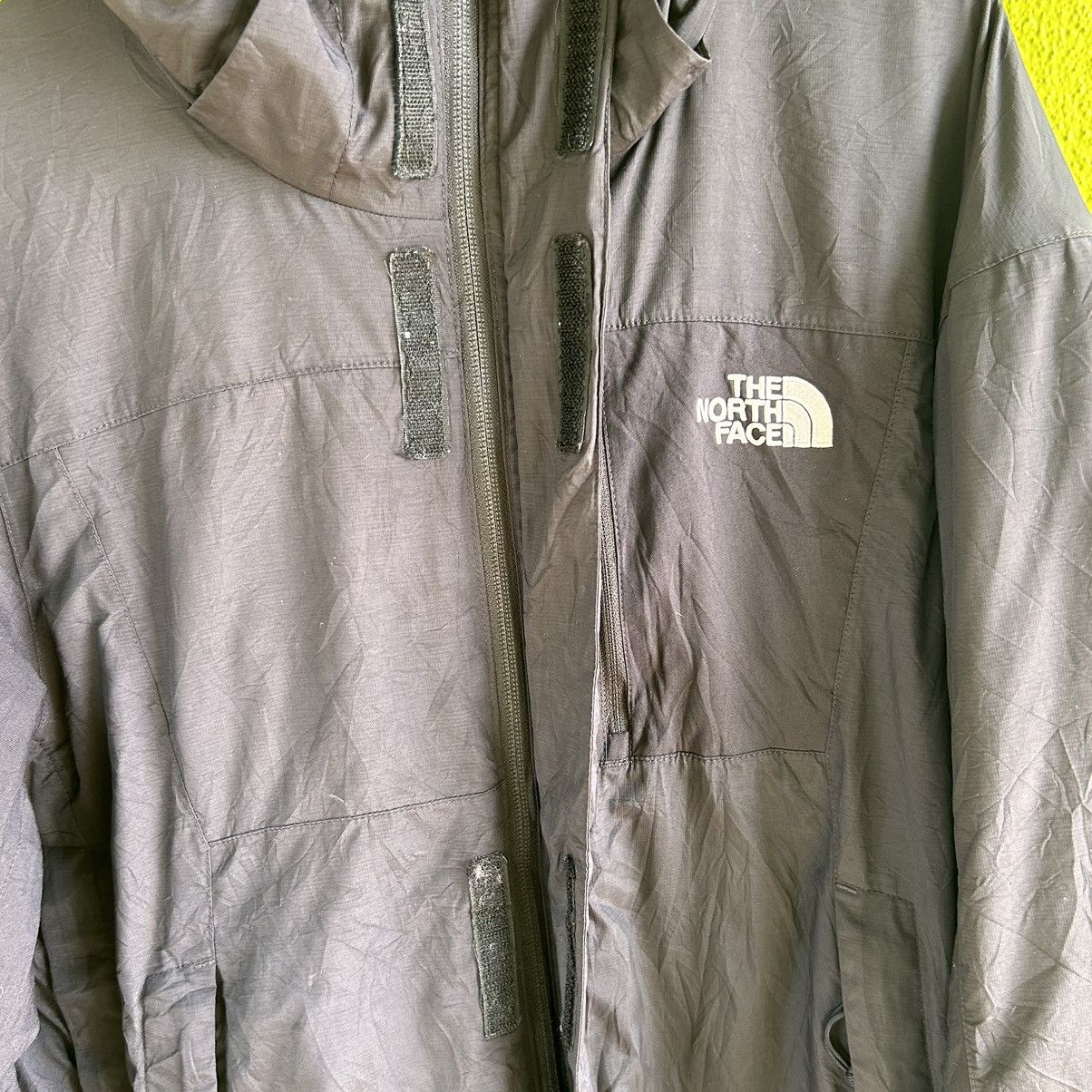 The North Face Vintage The North Face Hyvent Distressed Jacket Size US M / EU 48-50 / 2 - 10 Thumbnail
