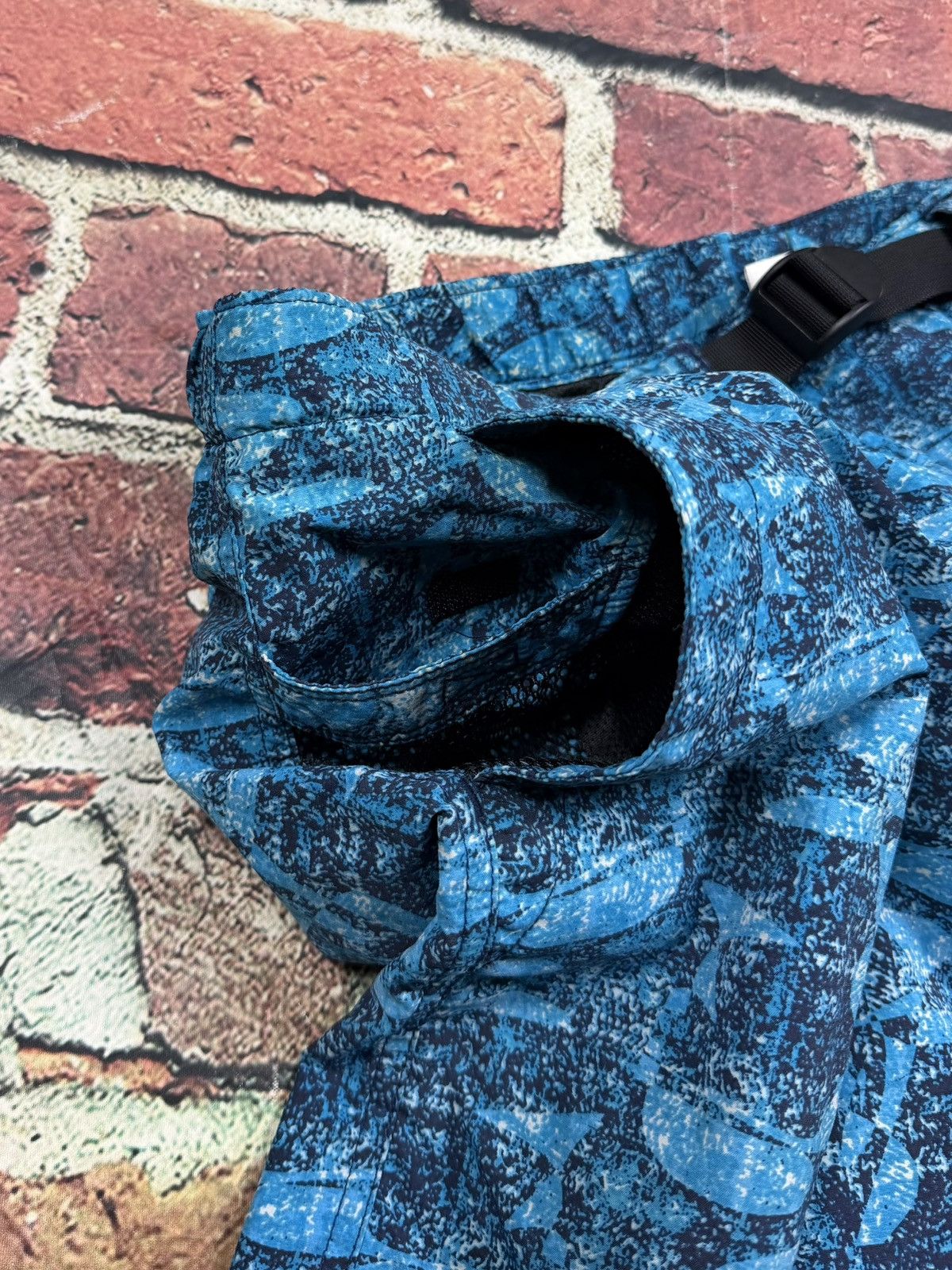 The North Face The North Face Class V Shorts Printed Nylon Belted Baggies Size US 35 - 8 Thumbnail