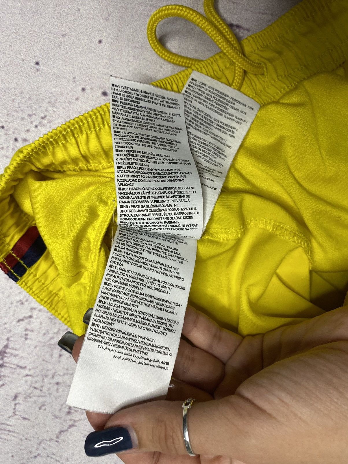 Nike MENS Nike Barcelona Yellow Soccer Shorts vintage Size US 34 / EU 50 - 10 Thumbnail